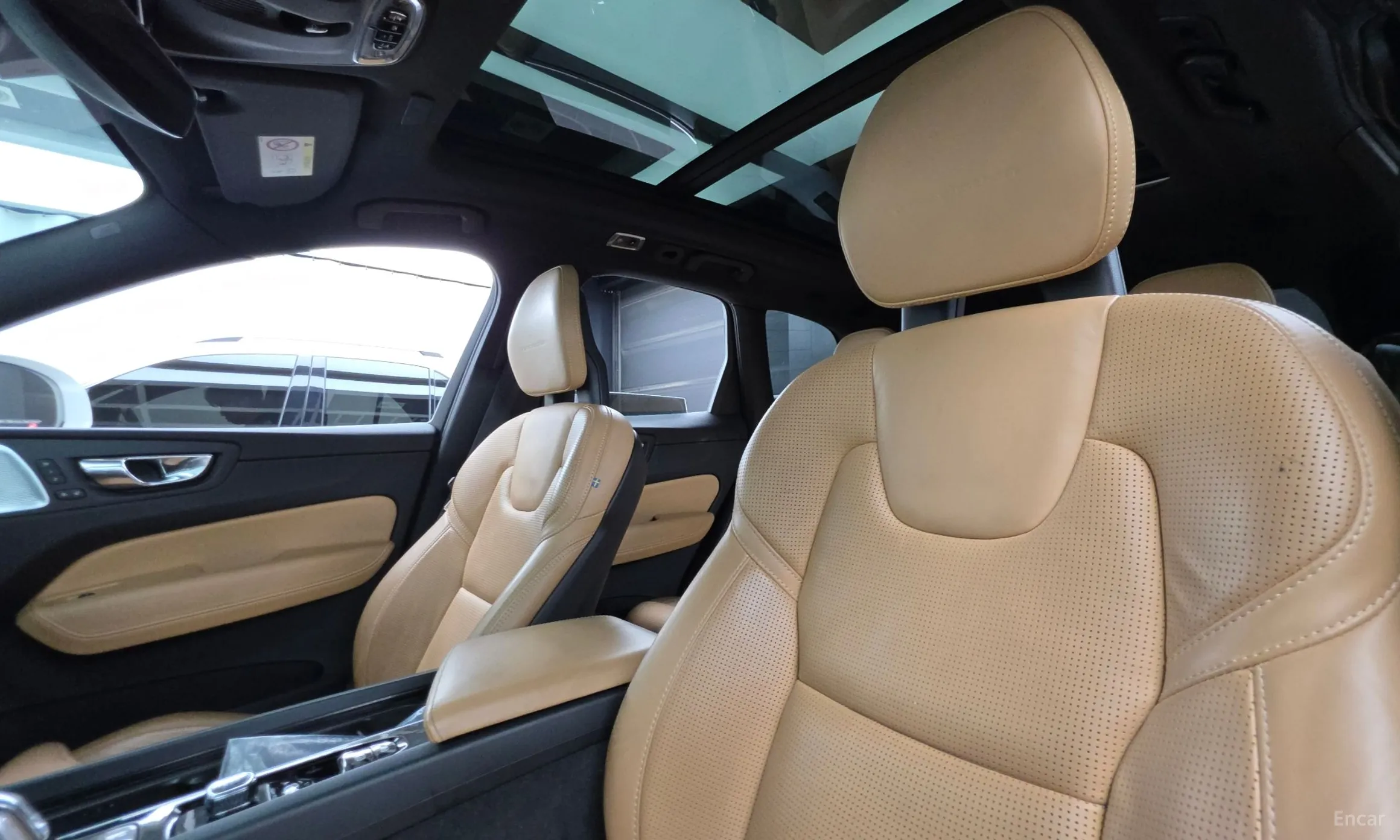Volvo XC60 Gen 2 превью 18