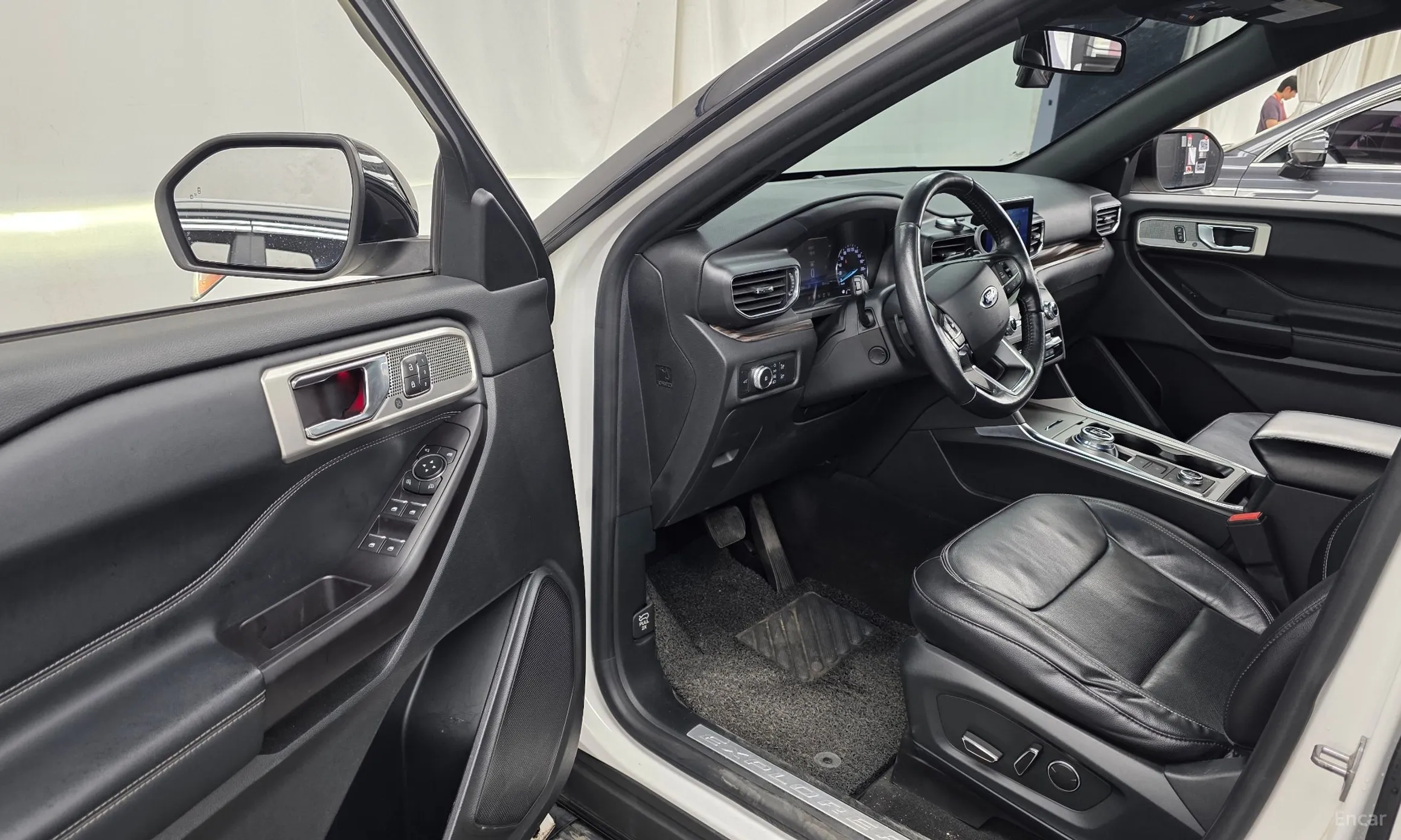 Ford Explorer 6th Generation превью 10