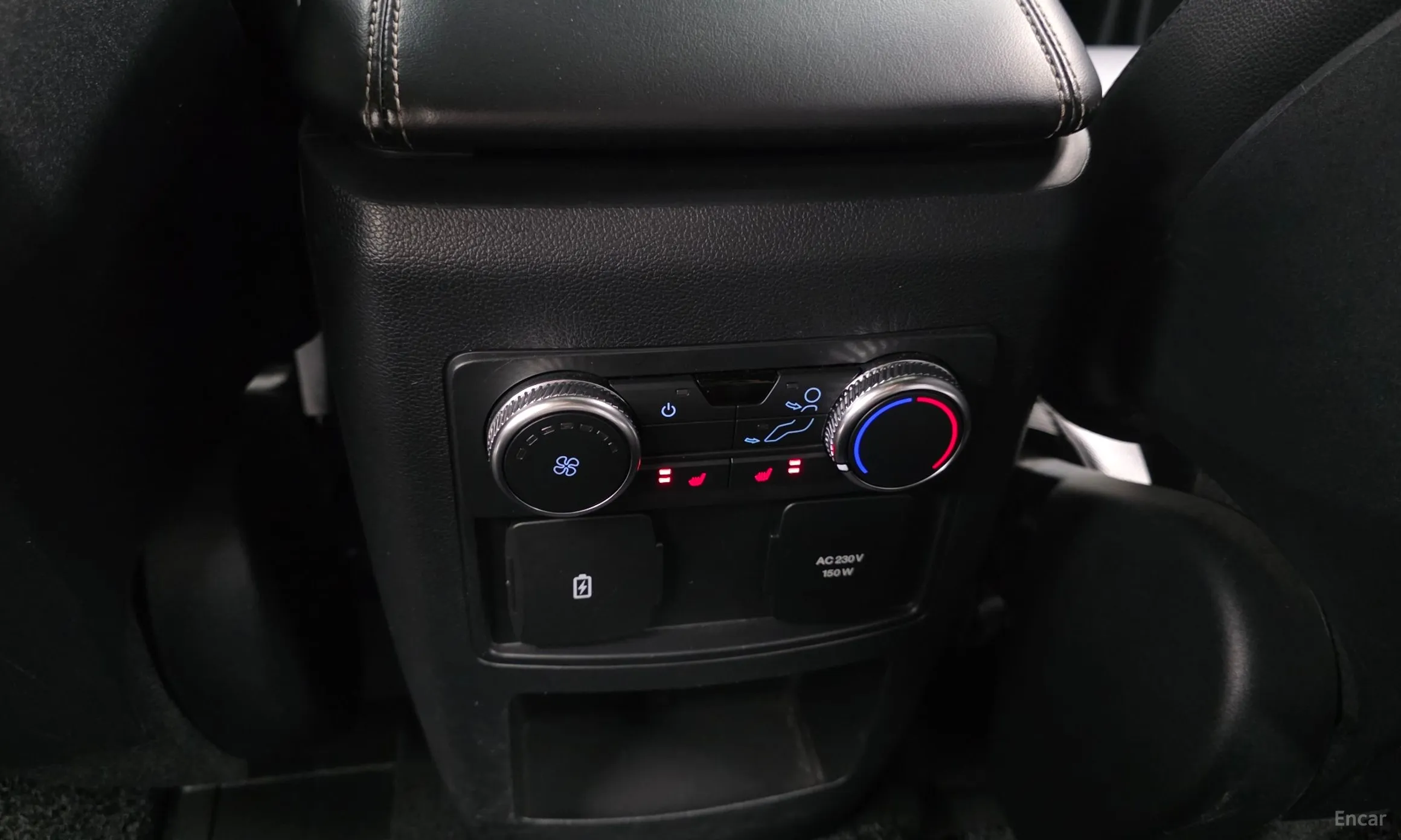 Ford Explorer 6th Generation превью 19