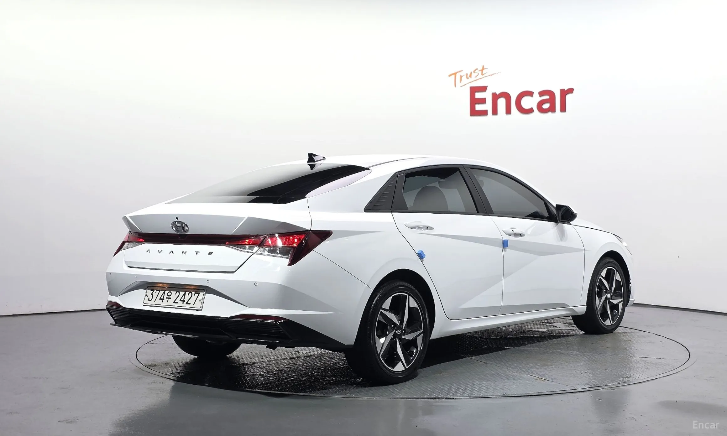 Hyundai Avante Hybrid (CN7)