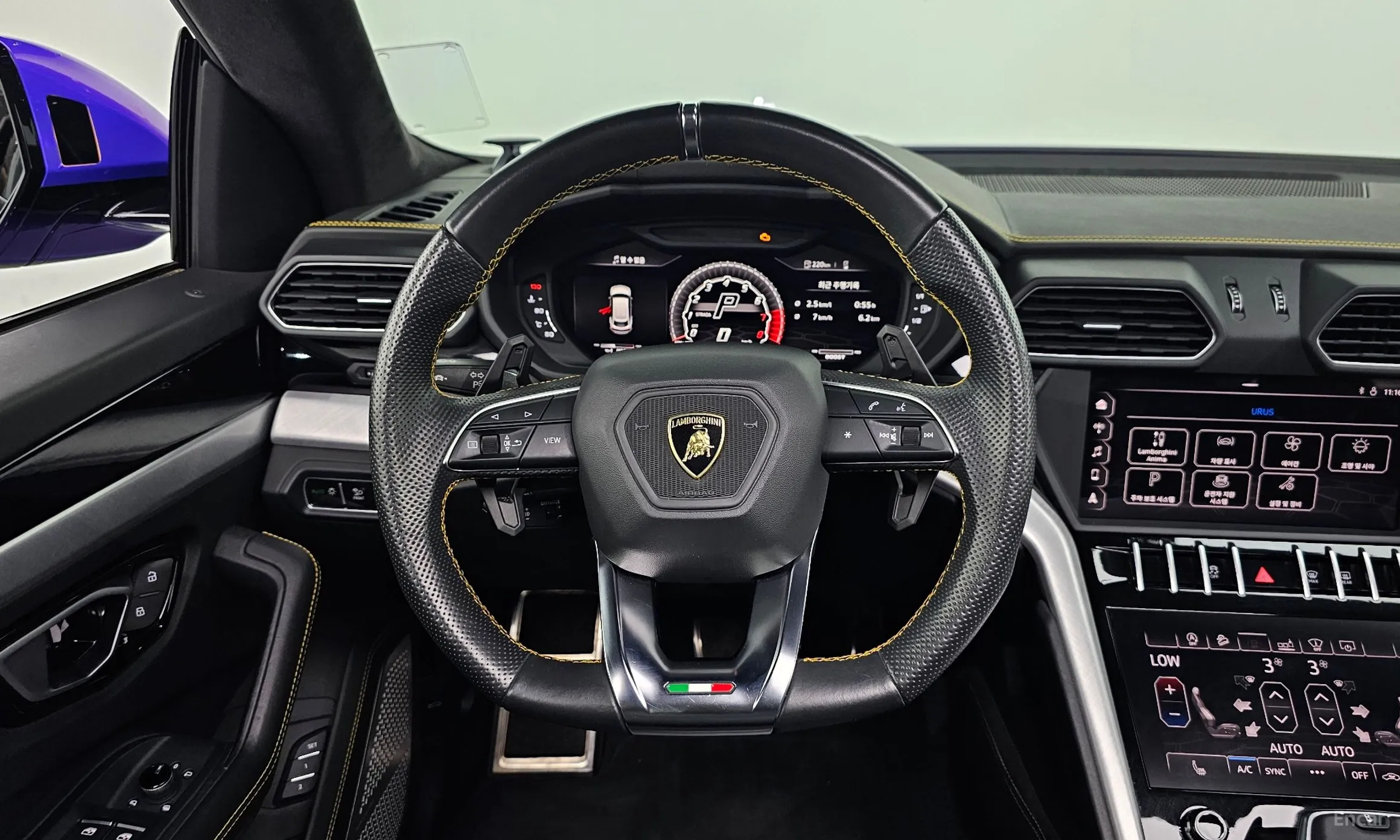 Lamborghini Urus превью 12