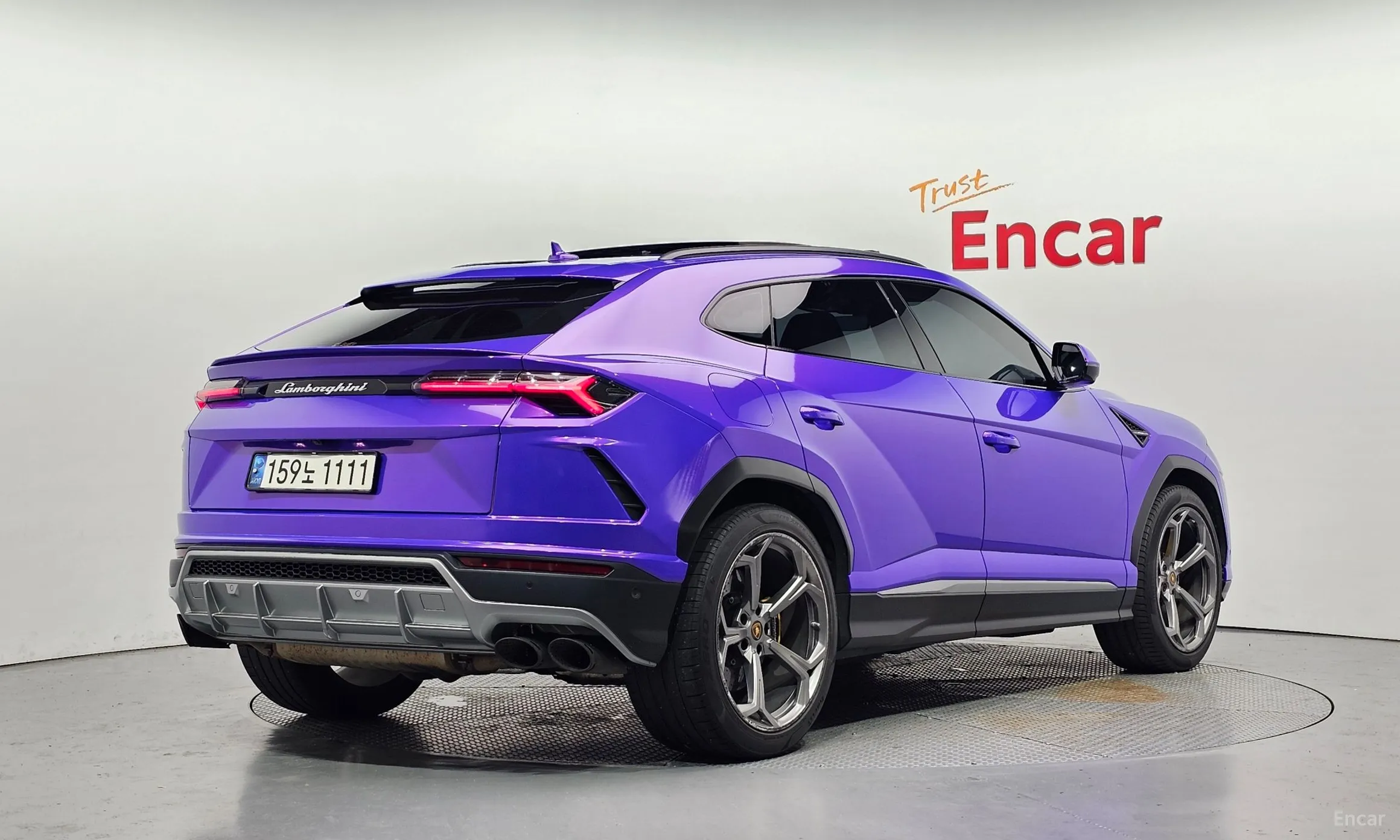 Lamborghini Urus превью 2