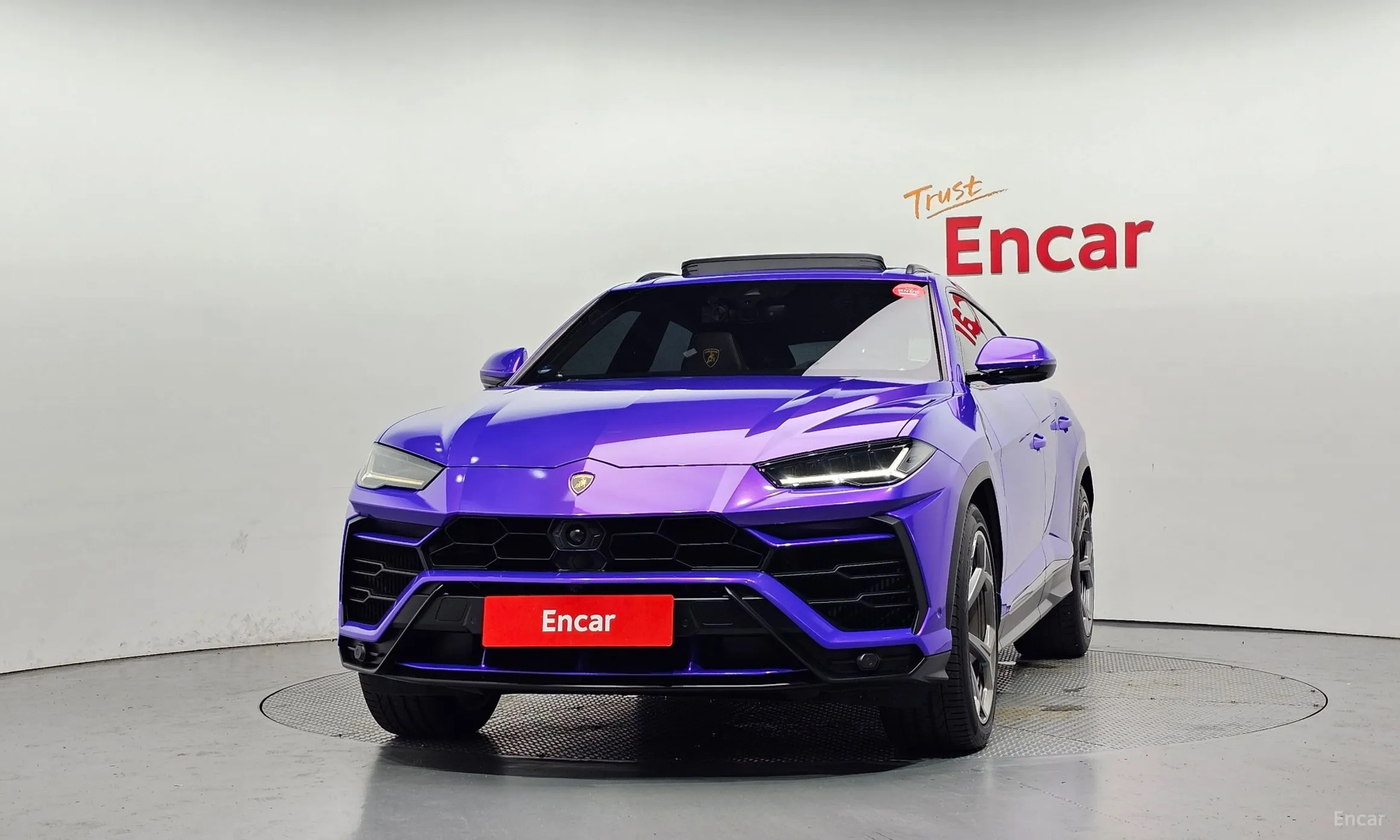 Lamborghini Urus превью 3