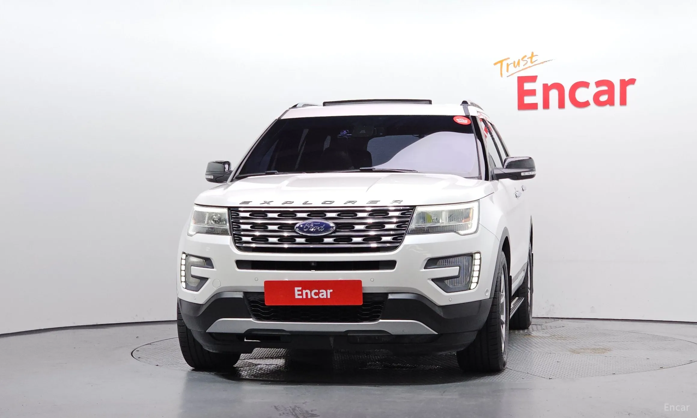 Ford Explorer превью 3