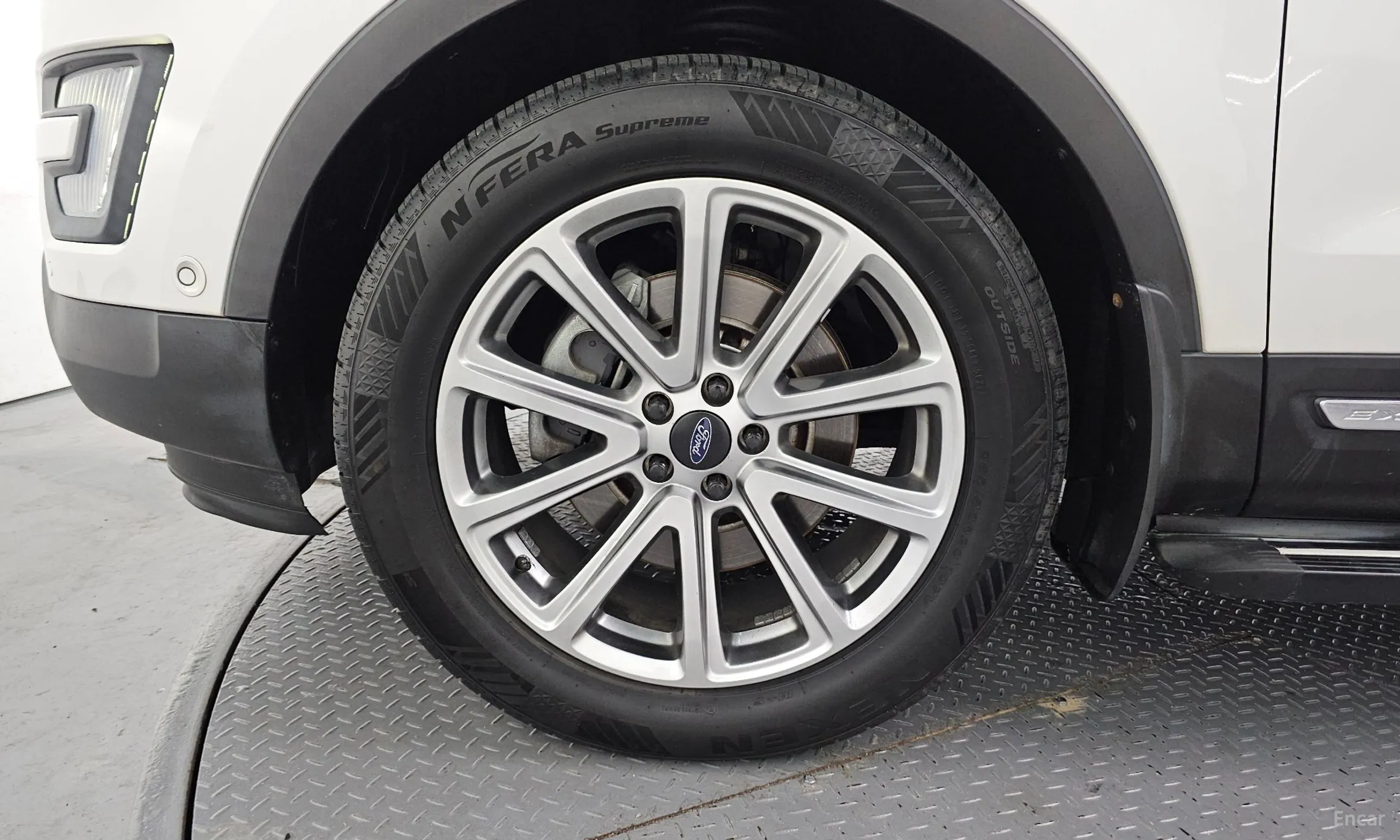 Ford Explorer превью 5