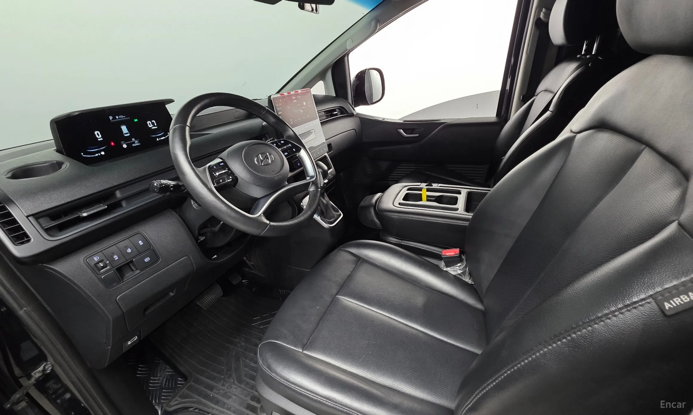 Hyundai Staria превью 7