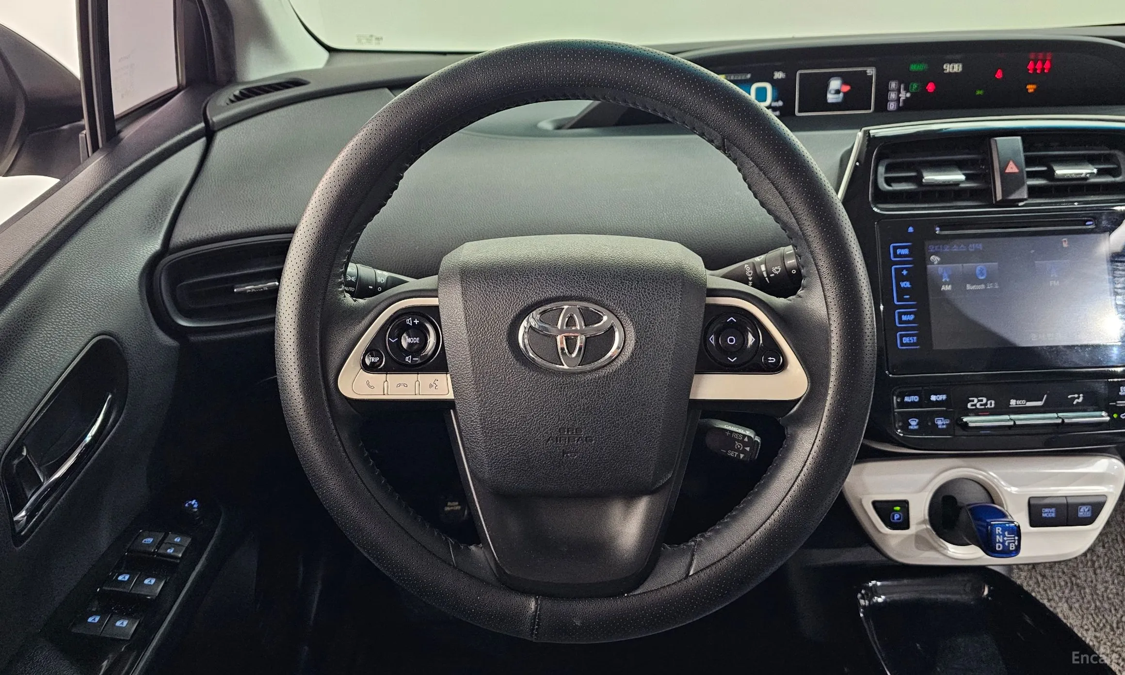 Toyota Prius 4th Generation превью 15