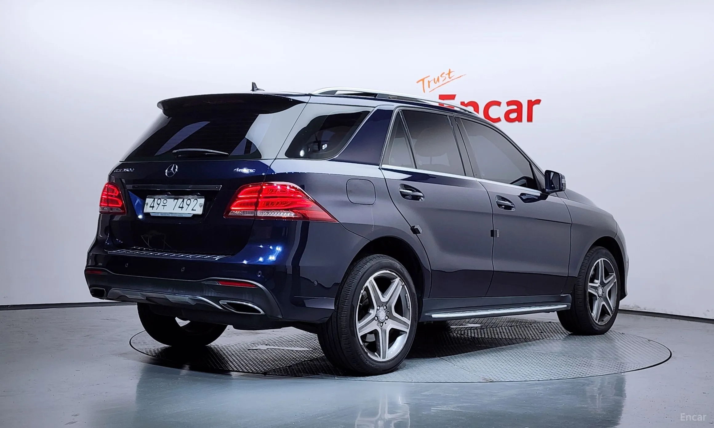 Mercedes Benz GLE-Class W166