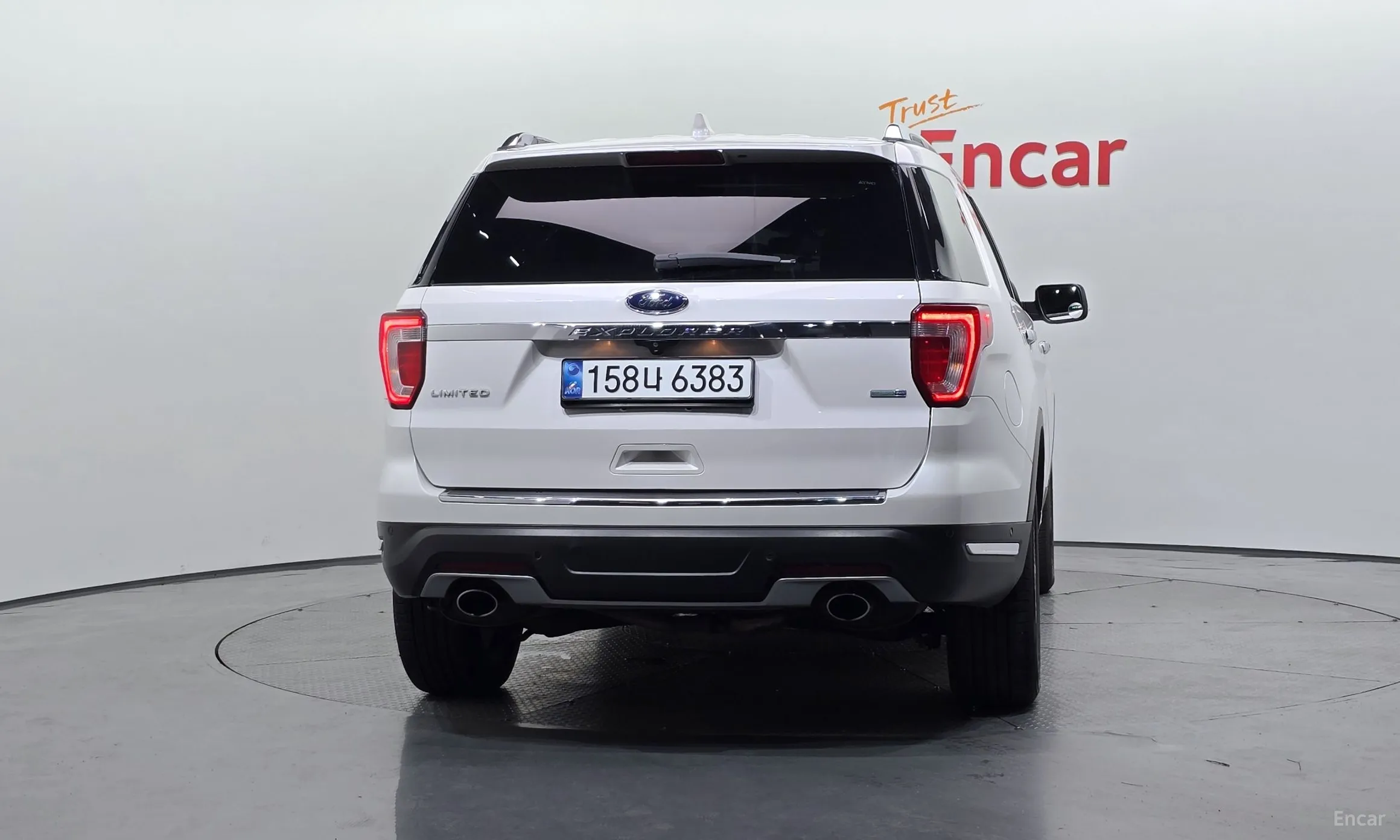 Ford Explorer превью 4