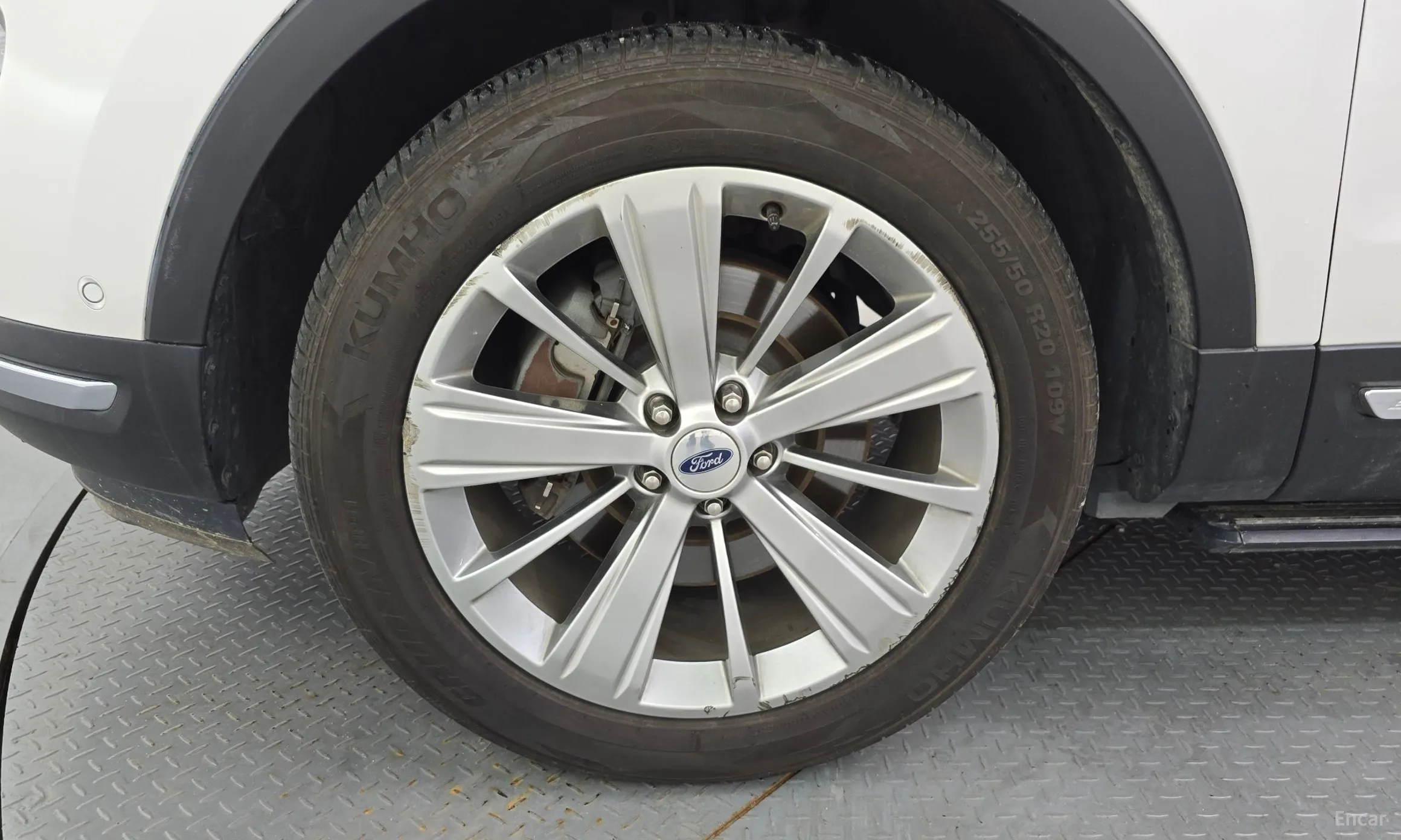 Ford Explorer превью 5