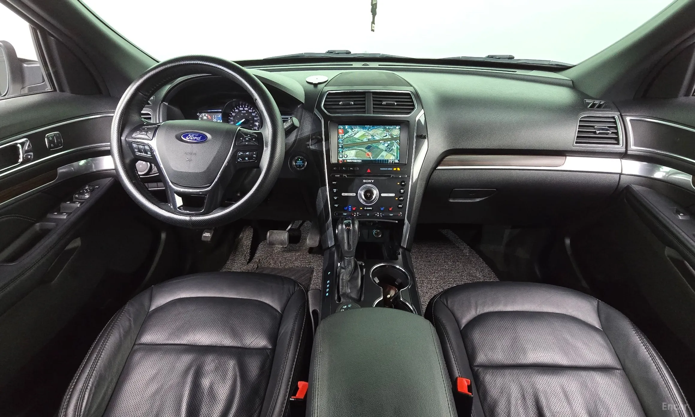 Ford Explorer превью 7