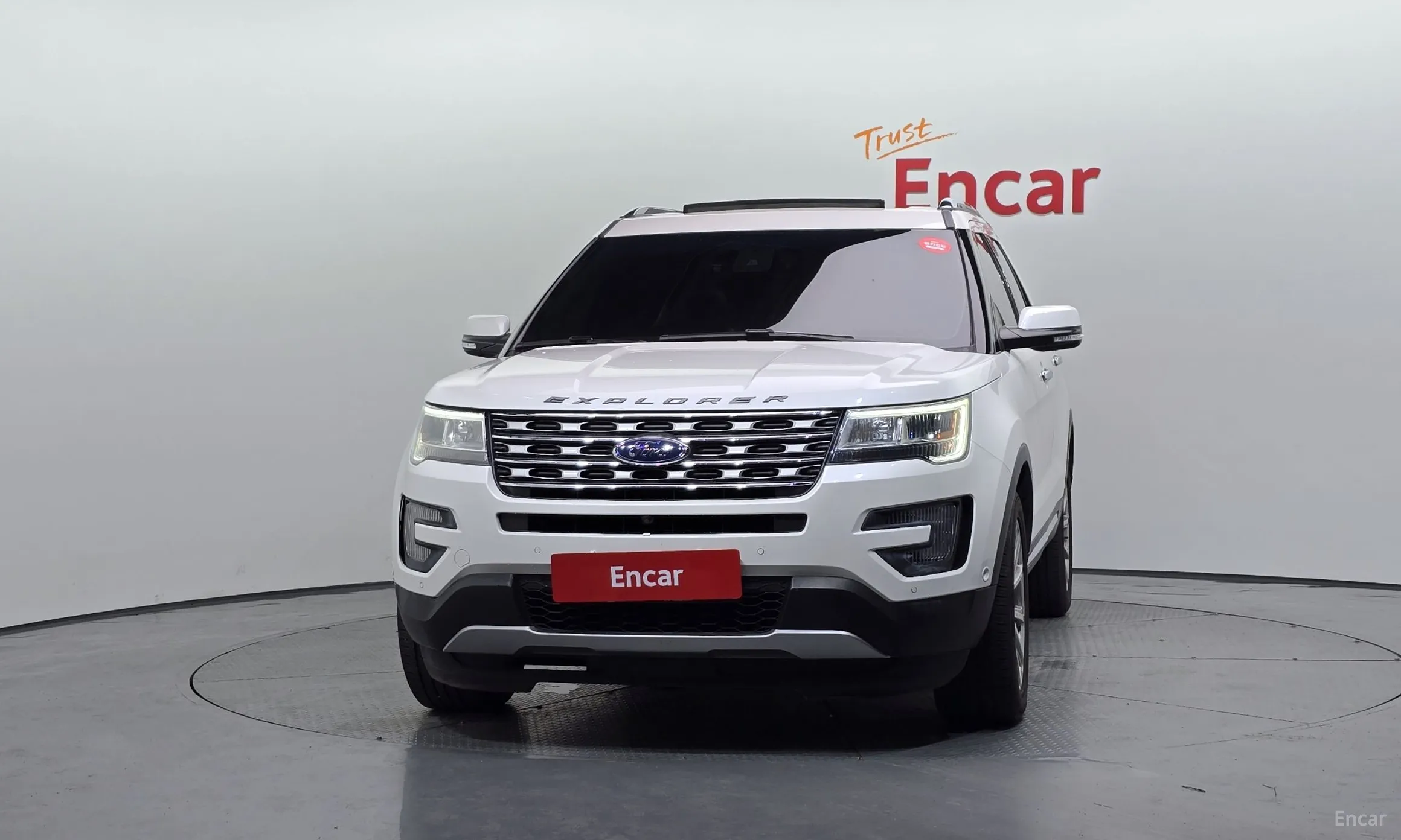 Ford Explorer превью 3