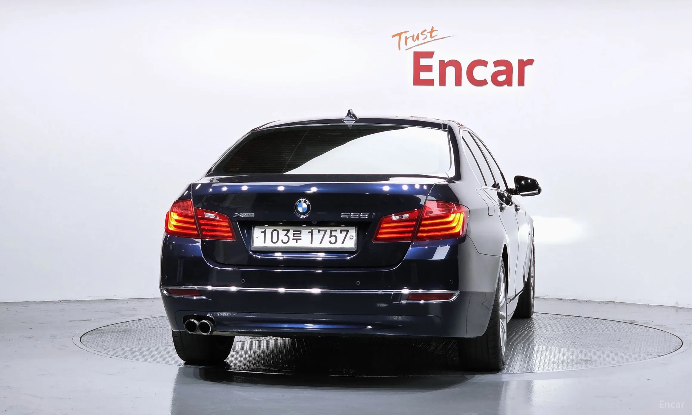 BMW 5 Series (F10) превью 4