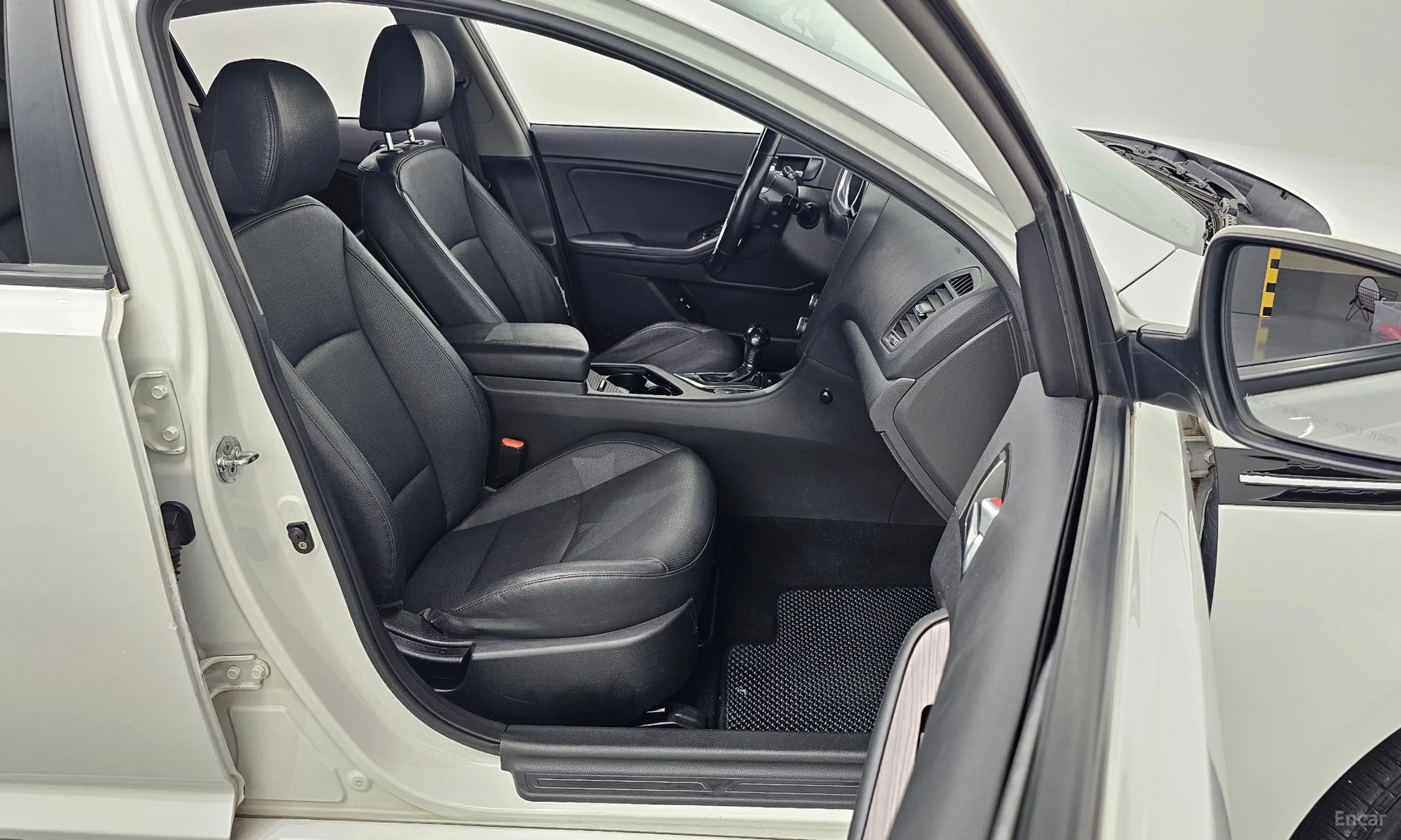 Kia K5 превью 10