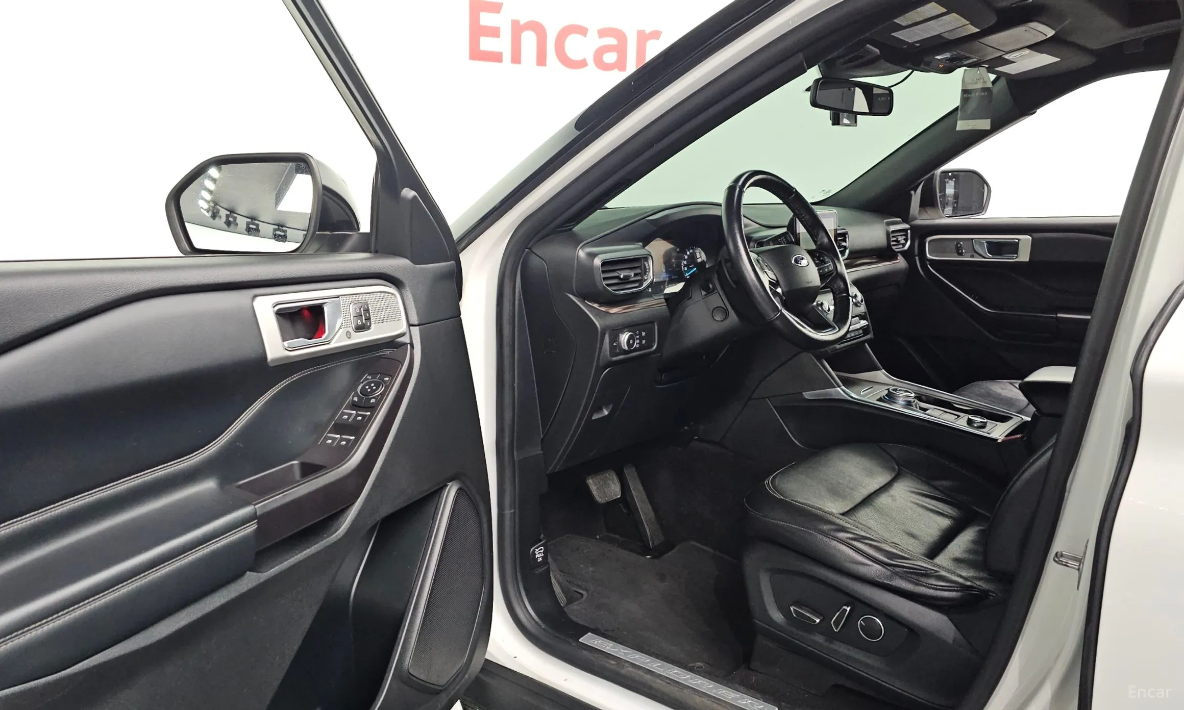 Ford Explorer 6th Generation превью 10