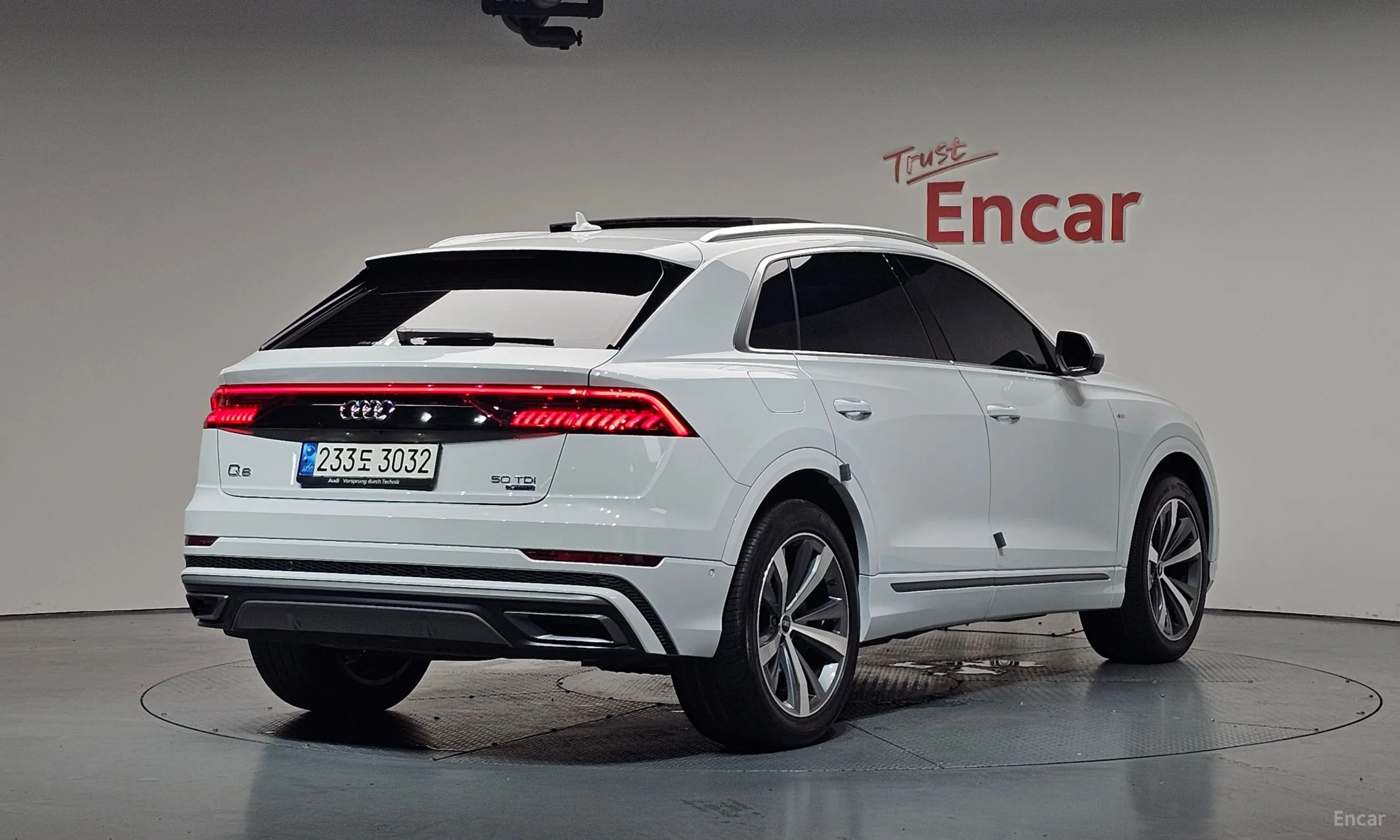 Audi Q8 (4M)