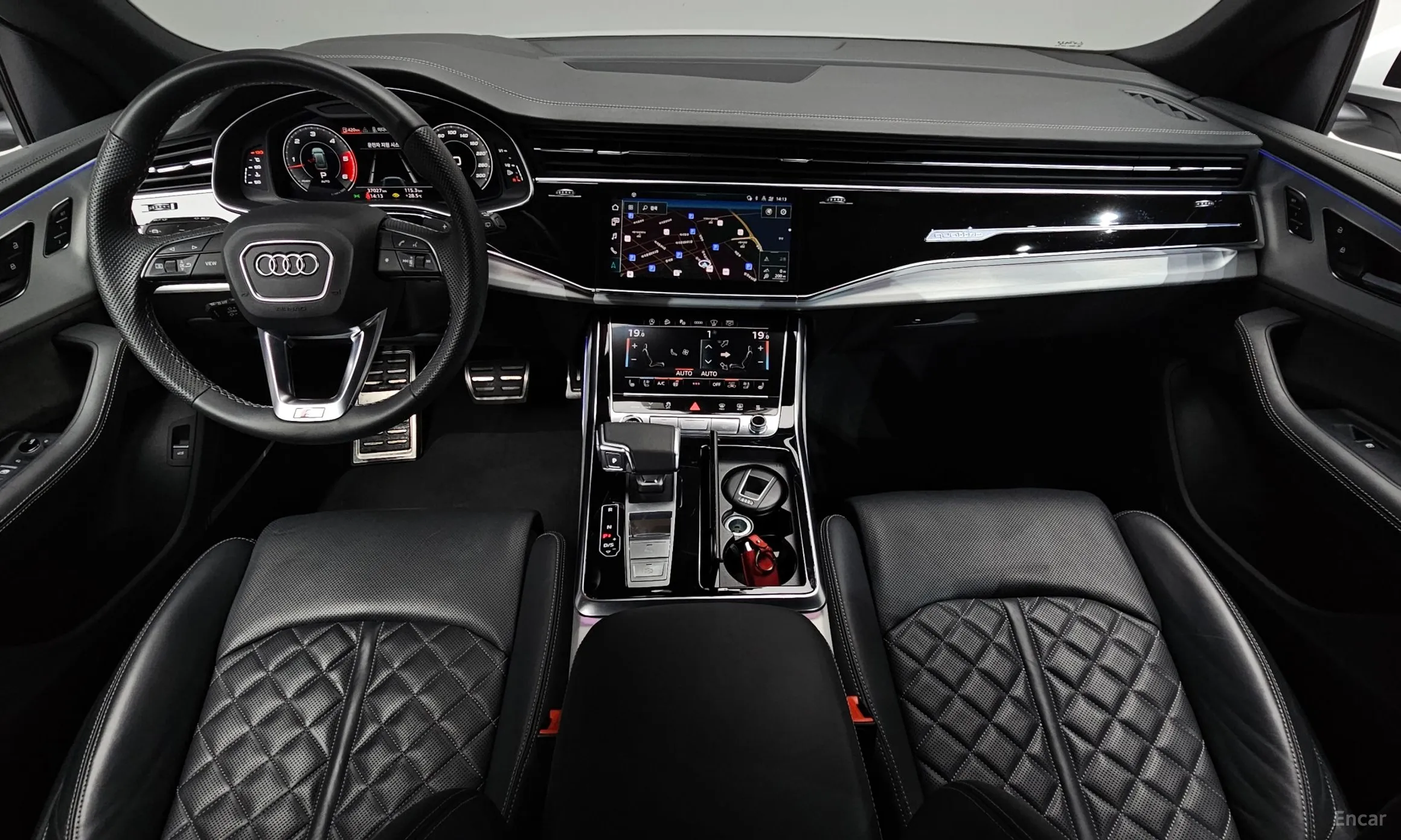 Audi Q8 (4M) превью 7