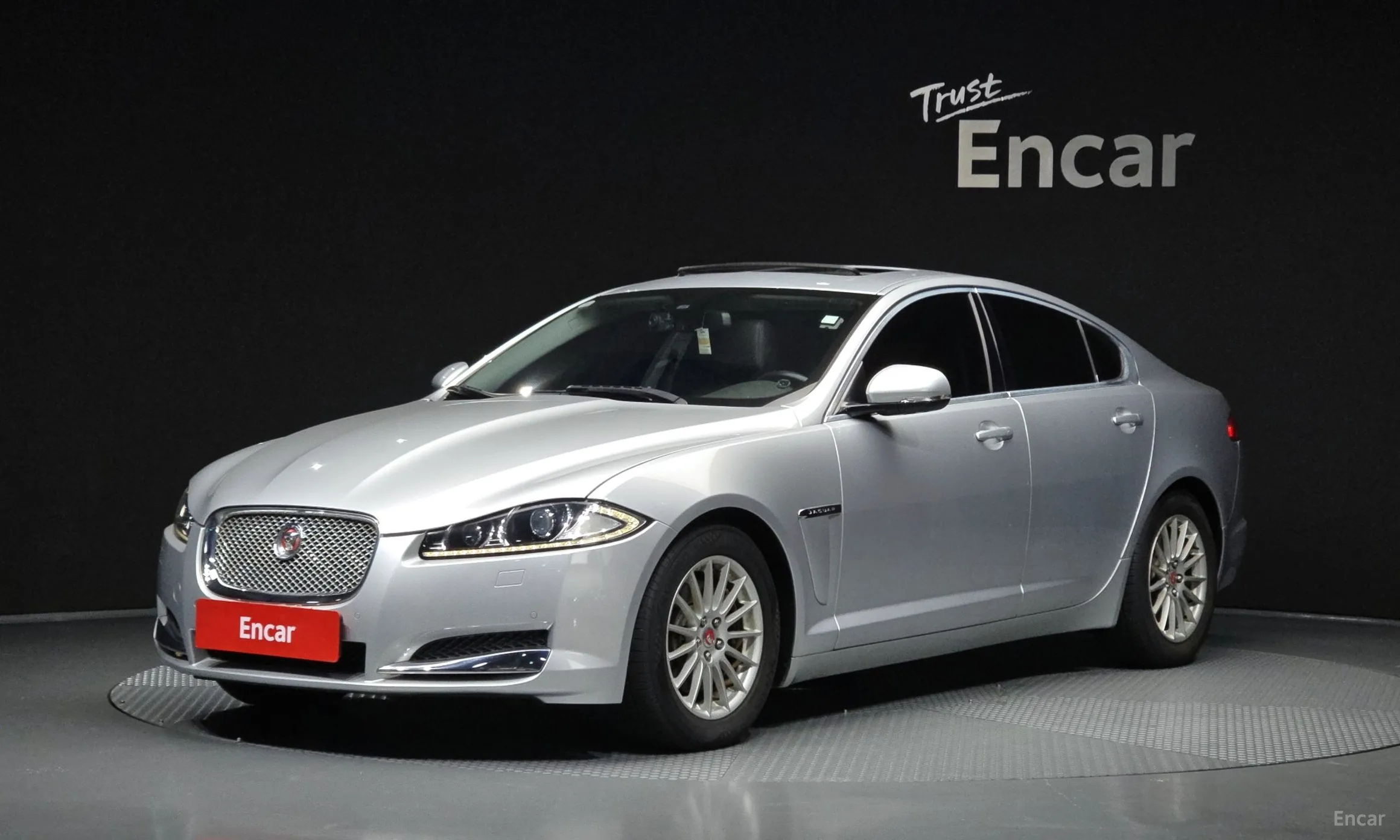 Jaguar New XF