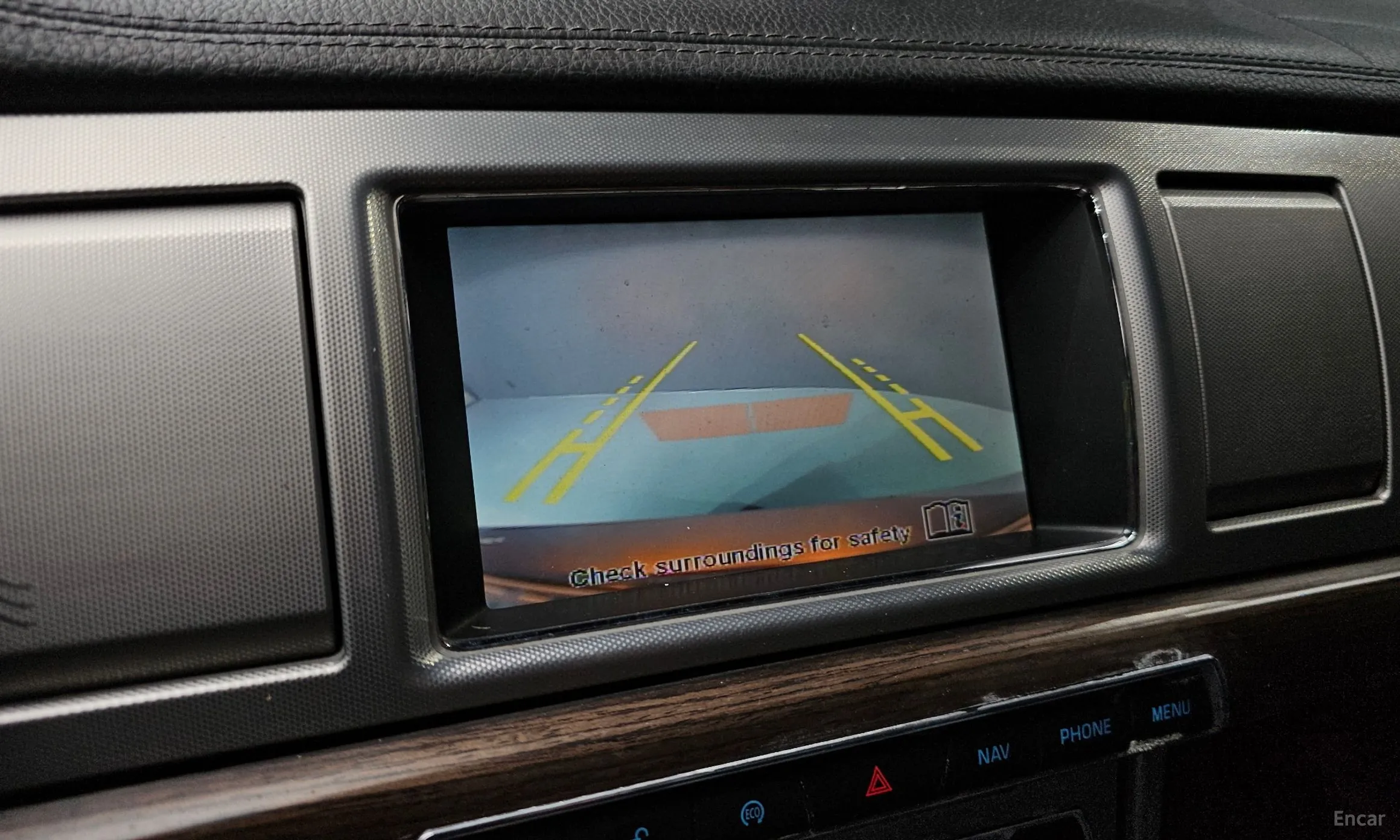 Jaguar New XF превью 14