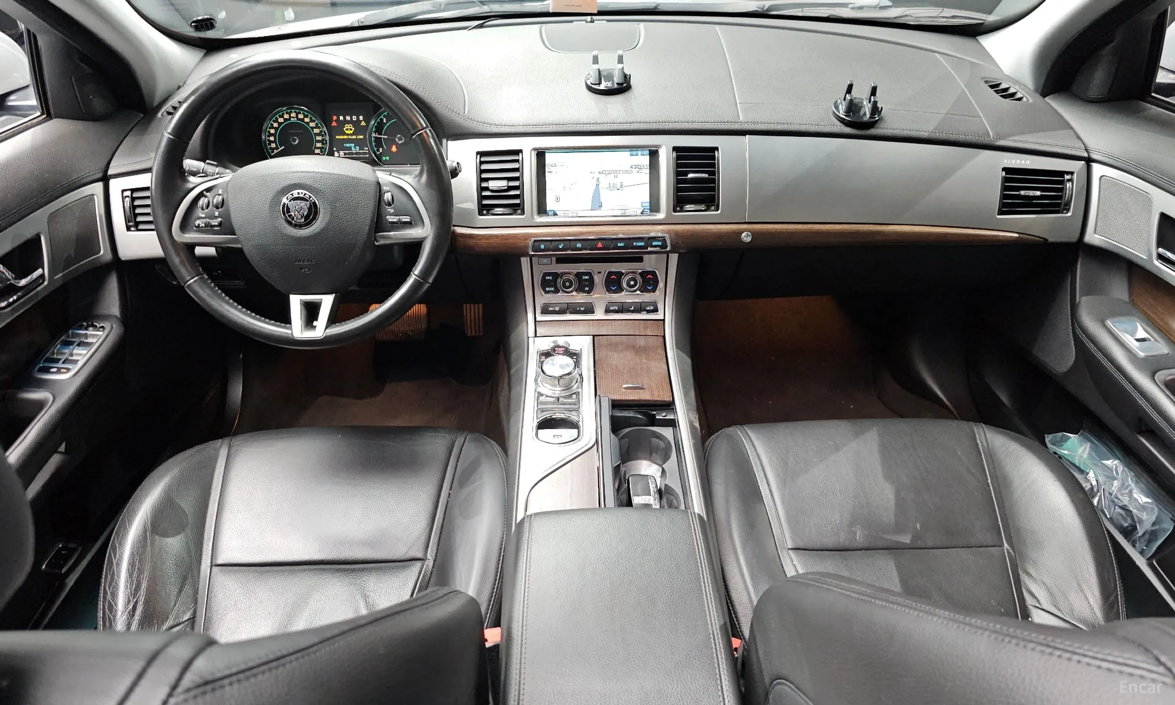 Jaguar New XF превью 7