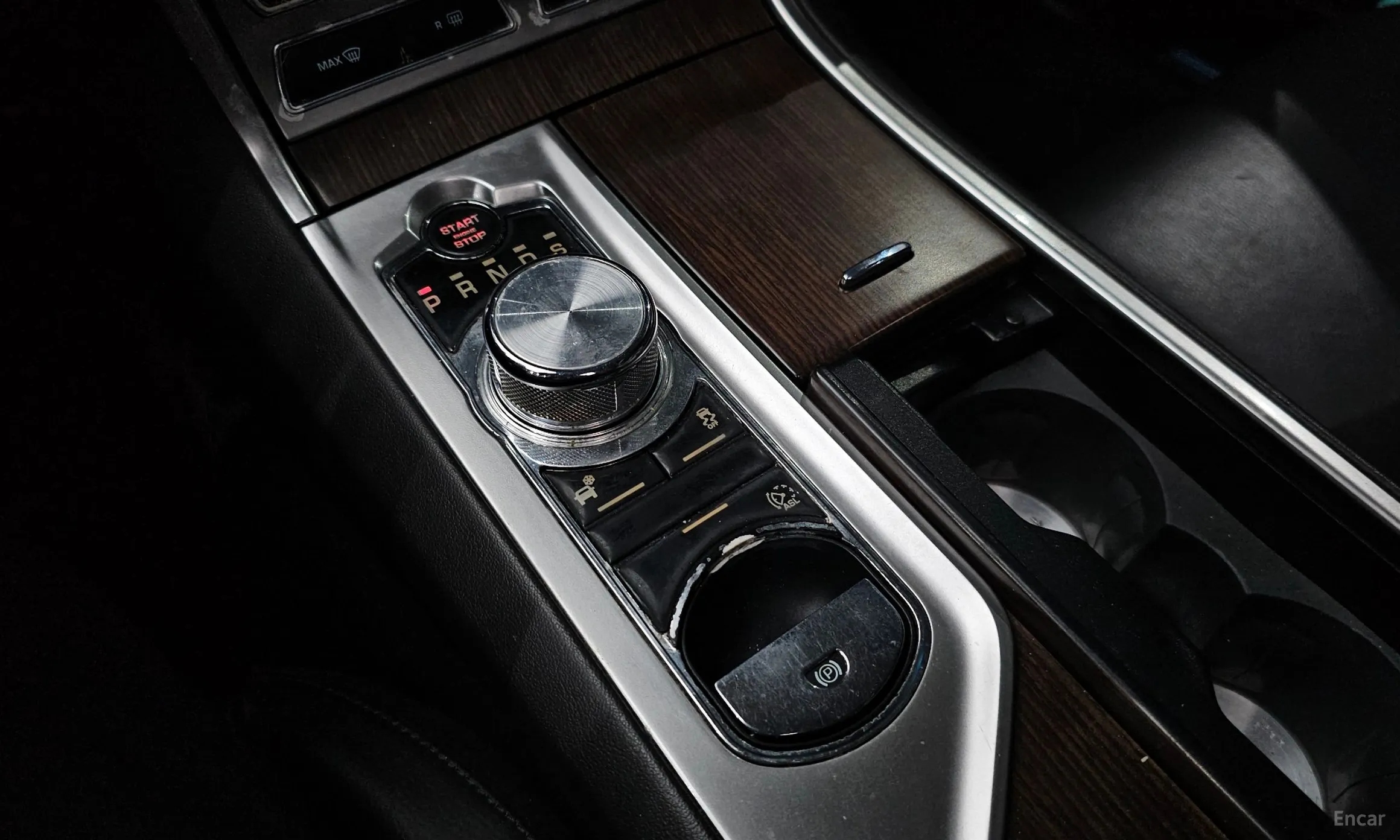 Jaguar New XF превью 9