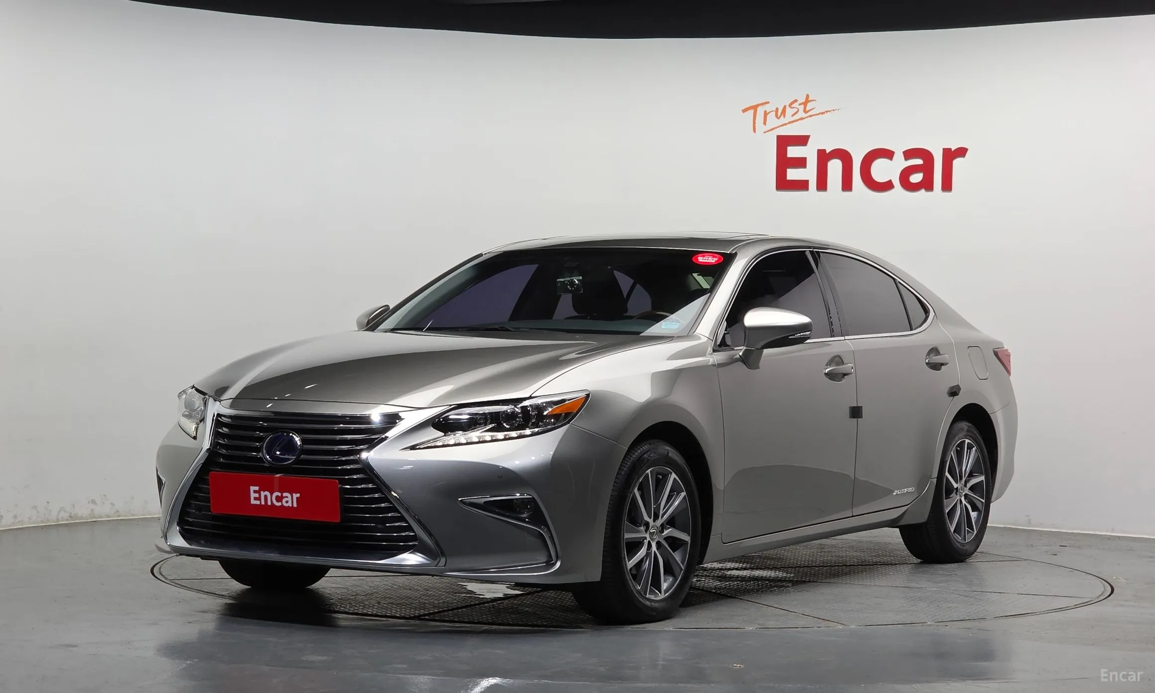 Lexus New ES300h