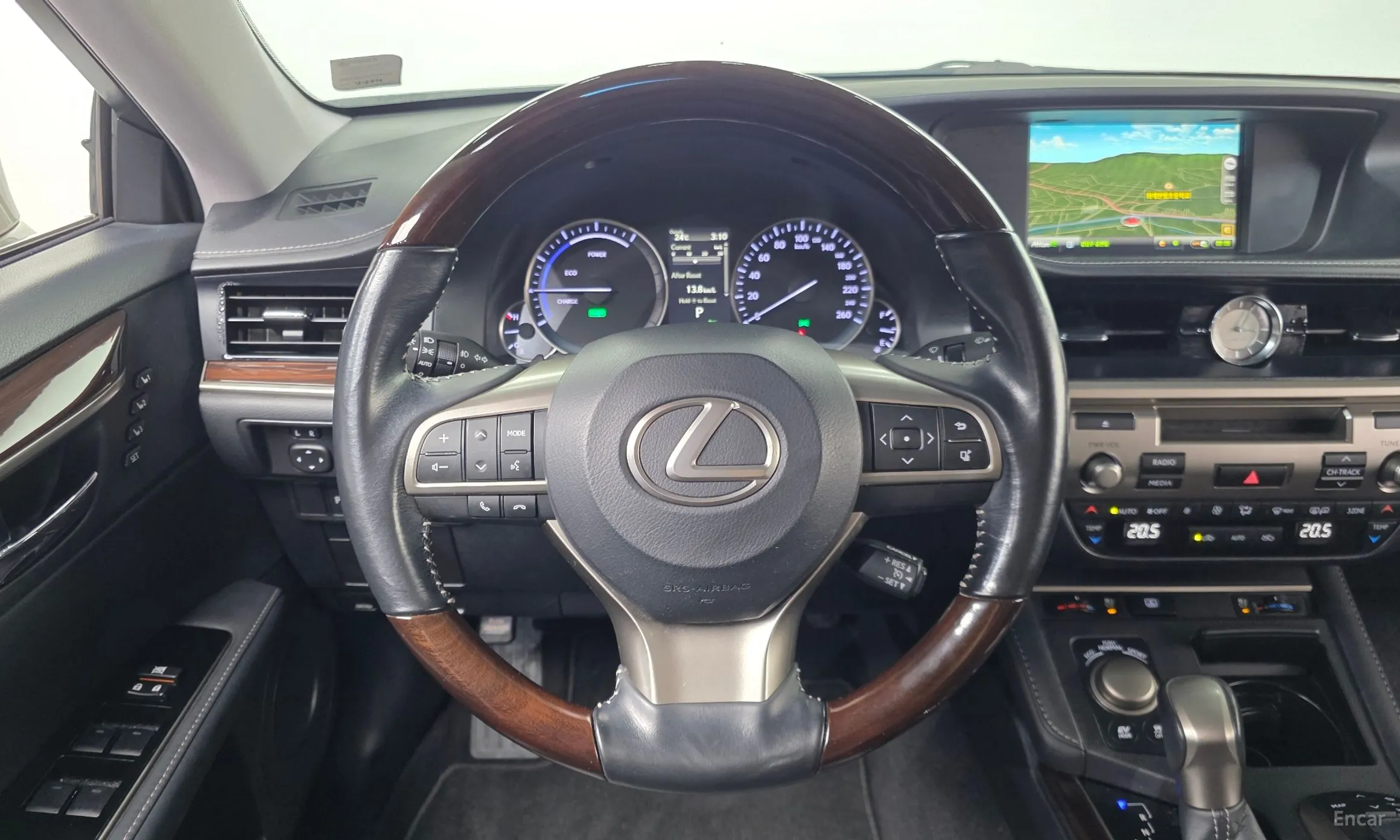 Lexus New ES300h превью 13