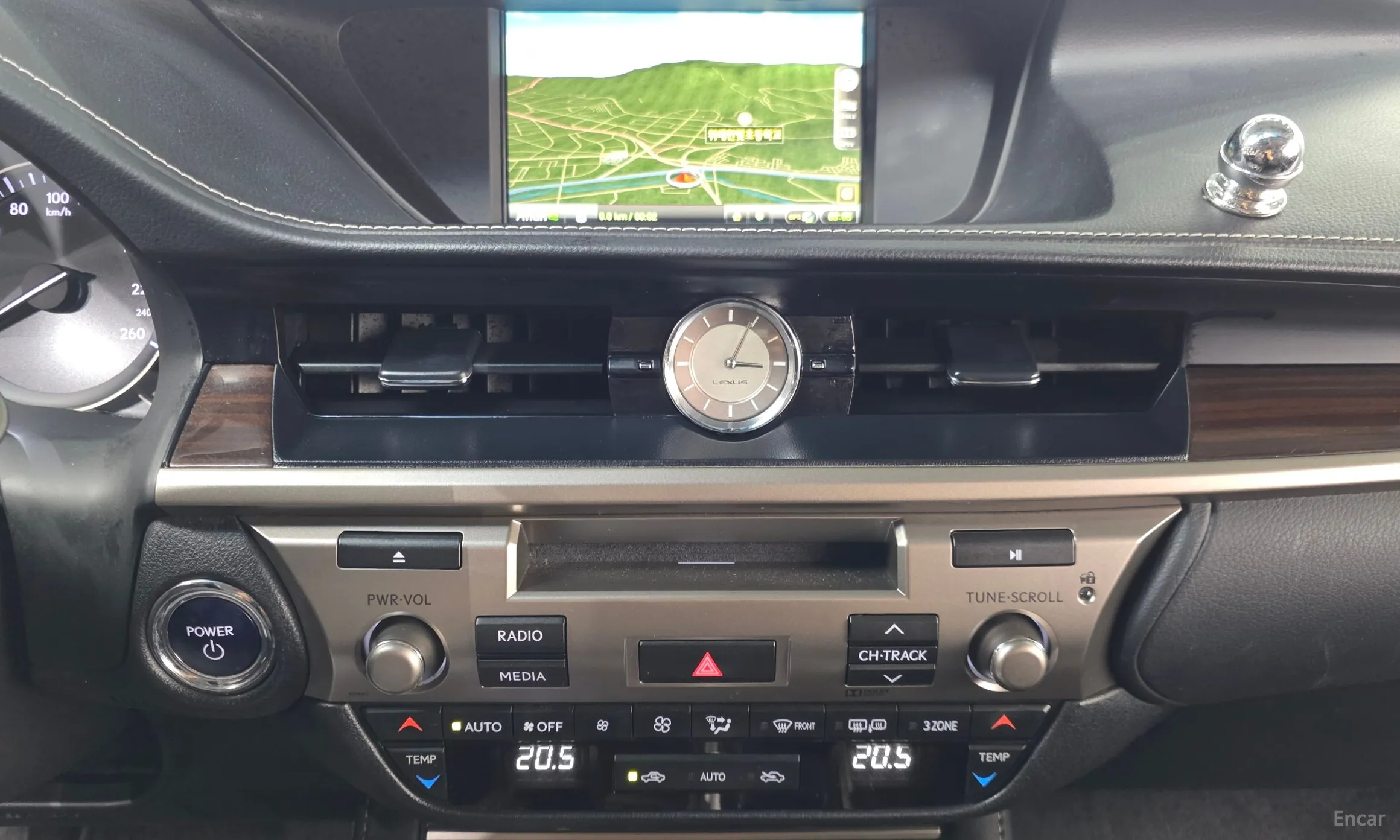 Lexus New ES300h превью 14