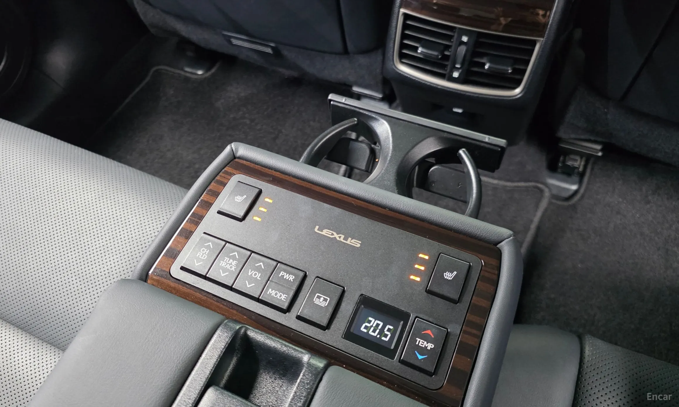 Lexus New ES300h превью 17