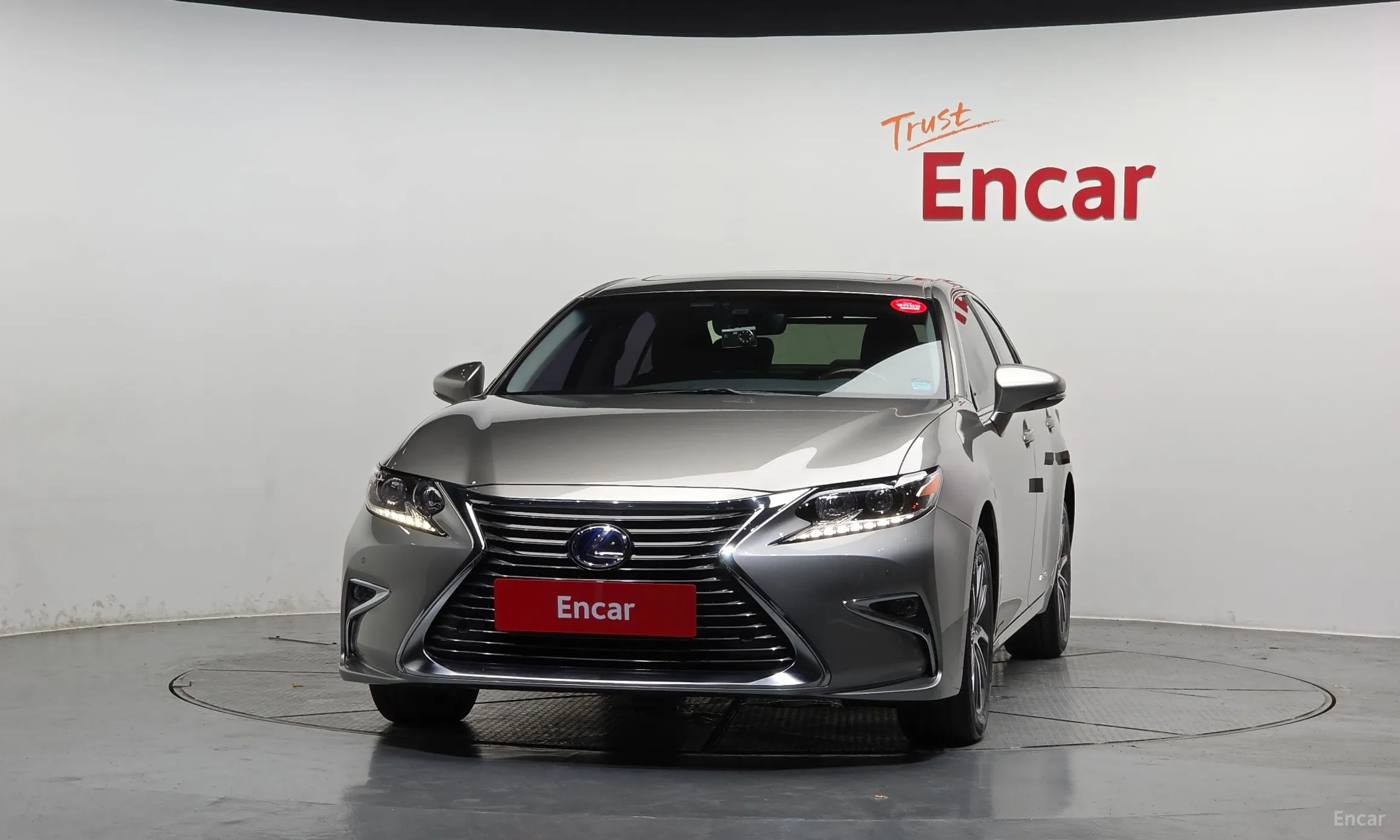 Lexus New ES300h превью 3