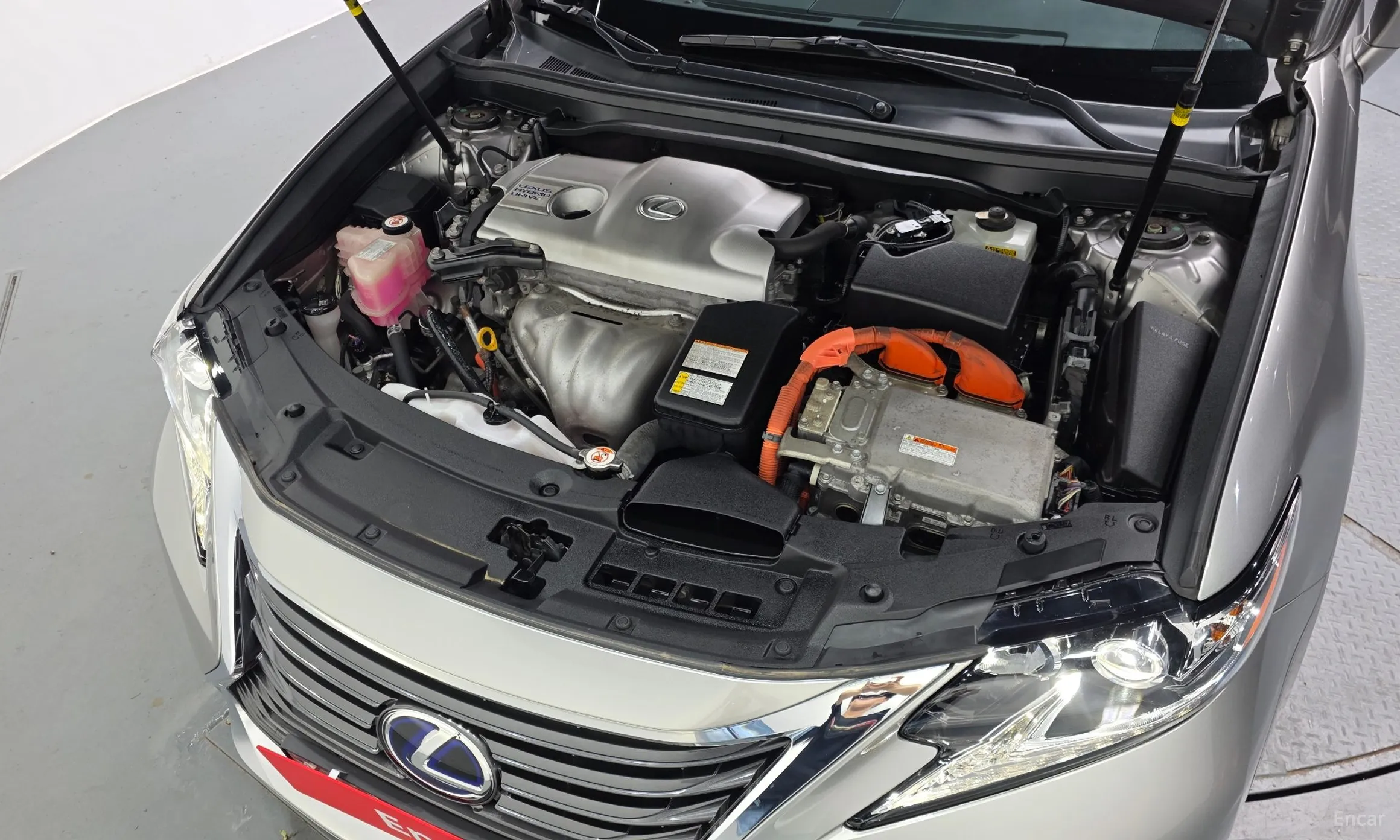 Lexus New ES300h превью 6