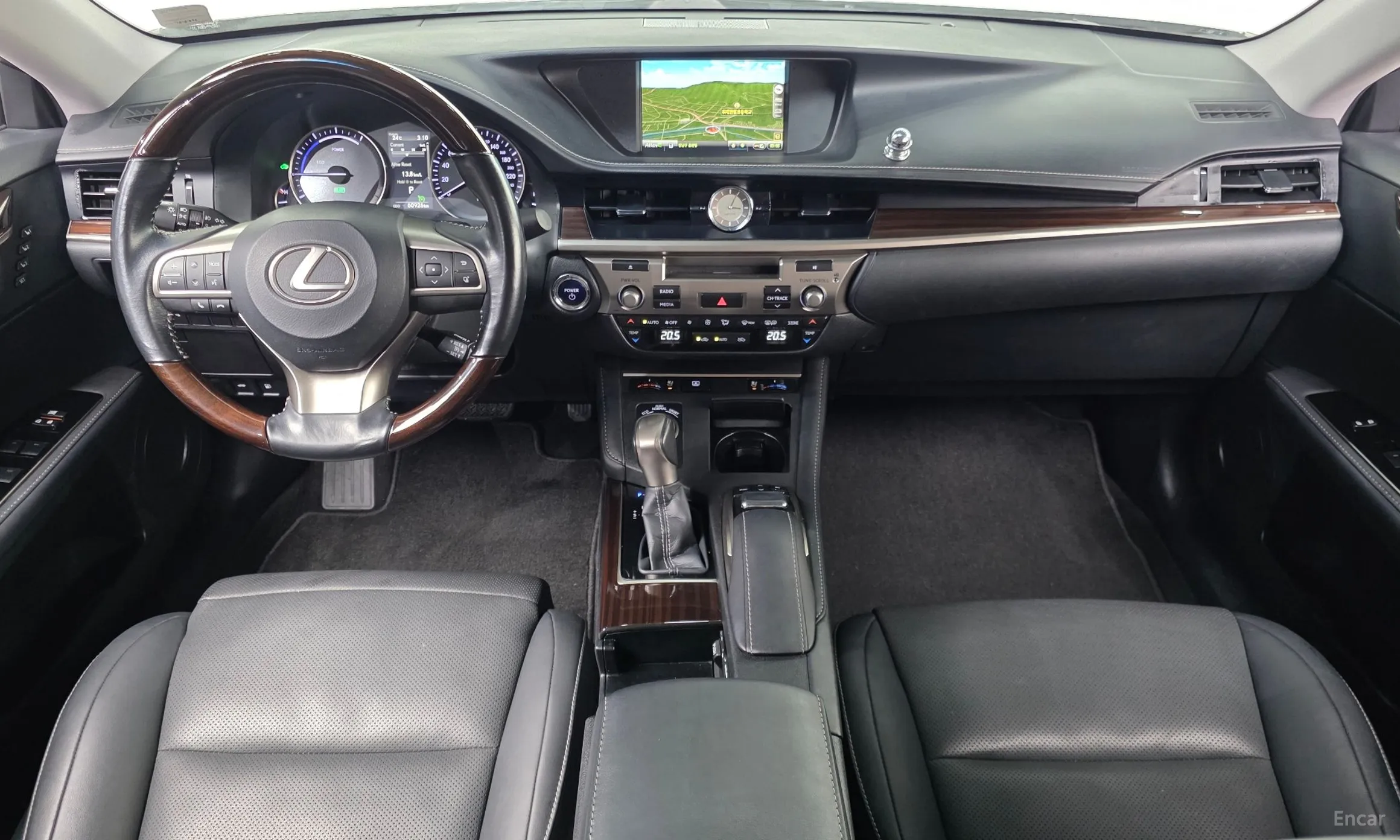 Lexus New ES300h превью 7