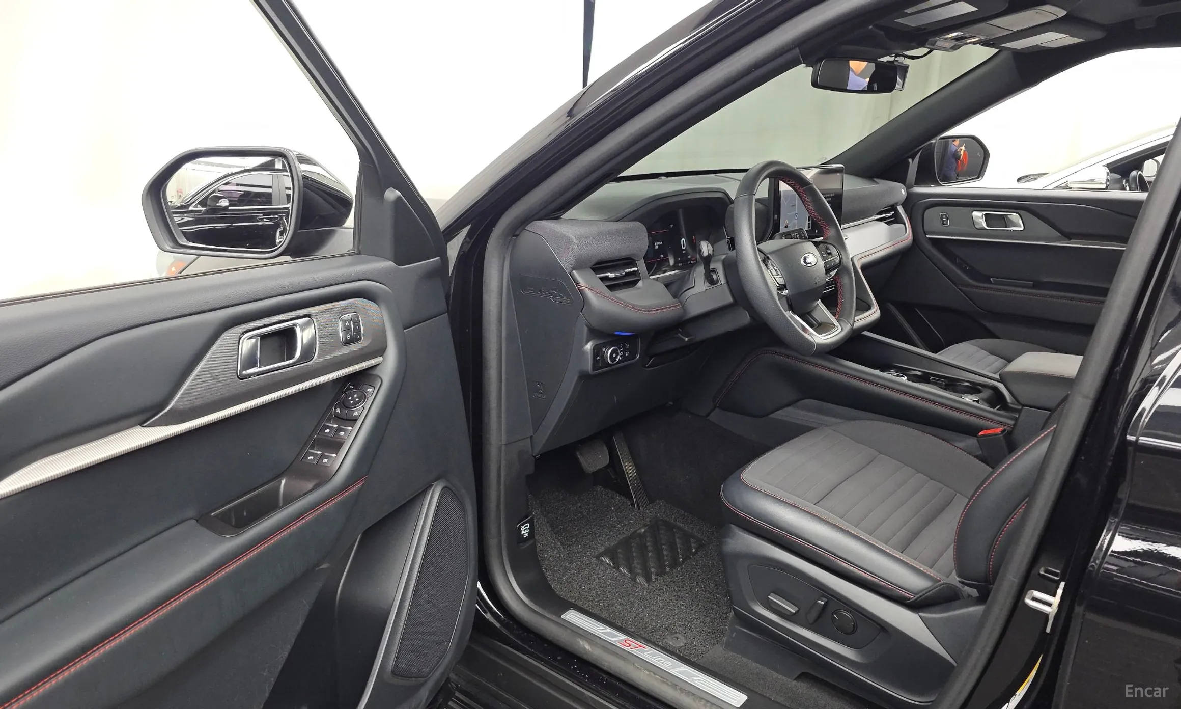 Ford Explorer 6th Generation превью 10