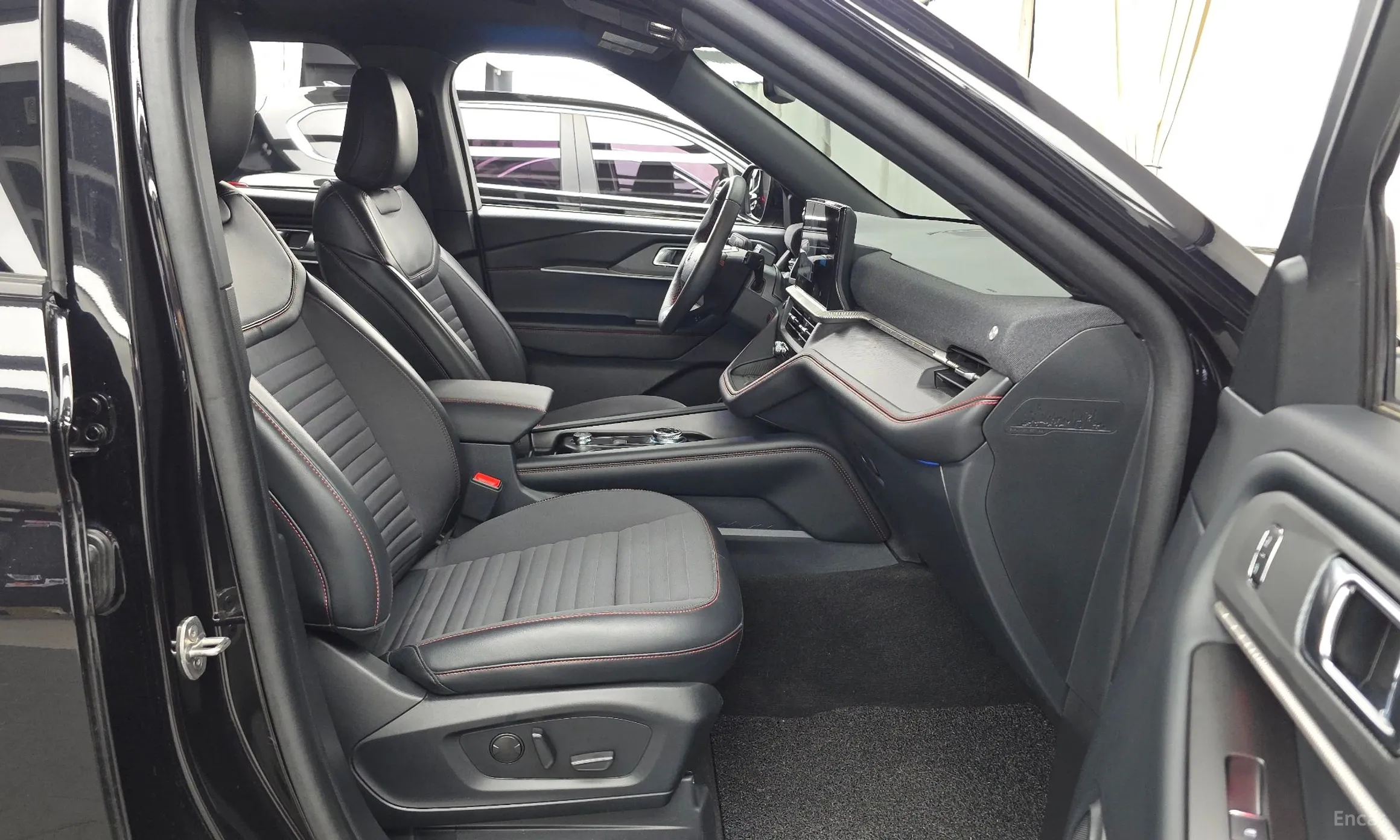 Ford Explorer 6th Generation превью 11