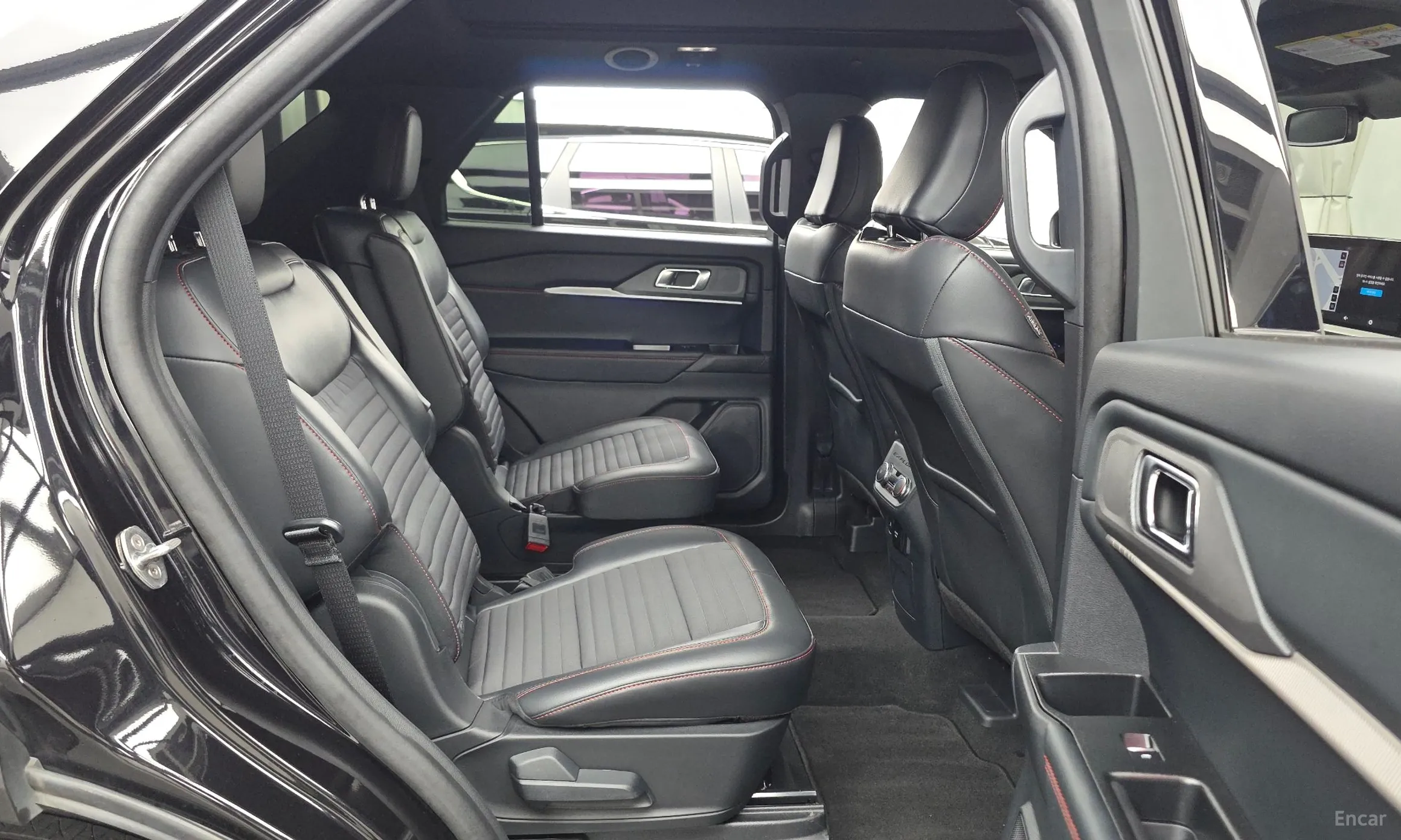 Ford Explorer 6th Generation превью 12