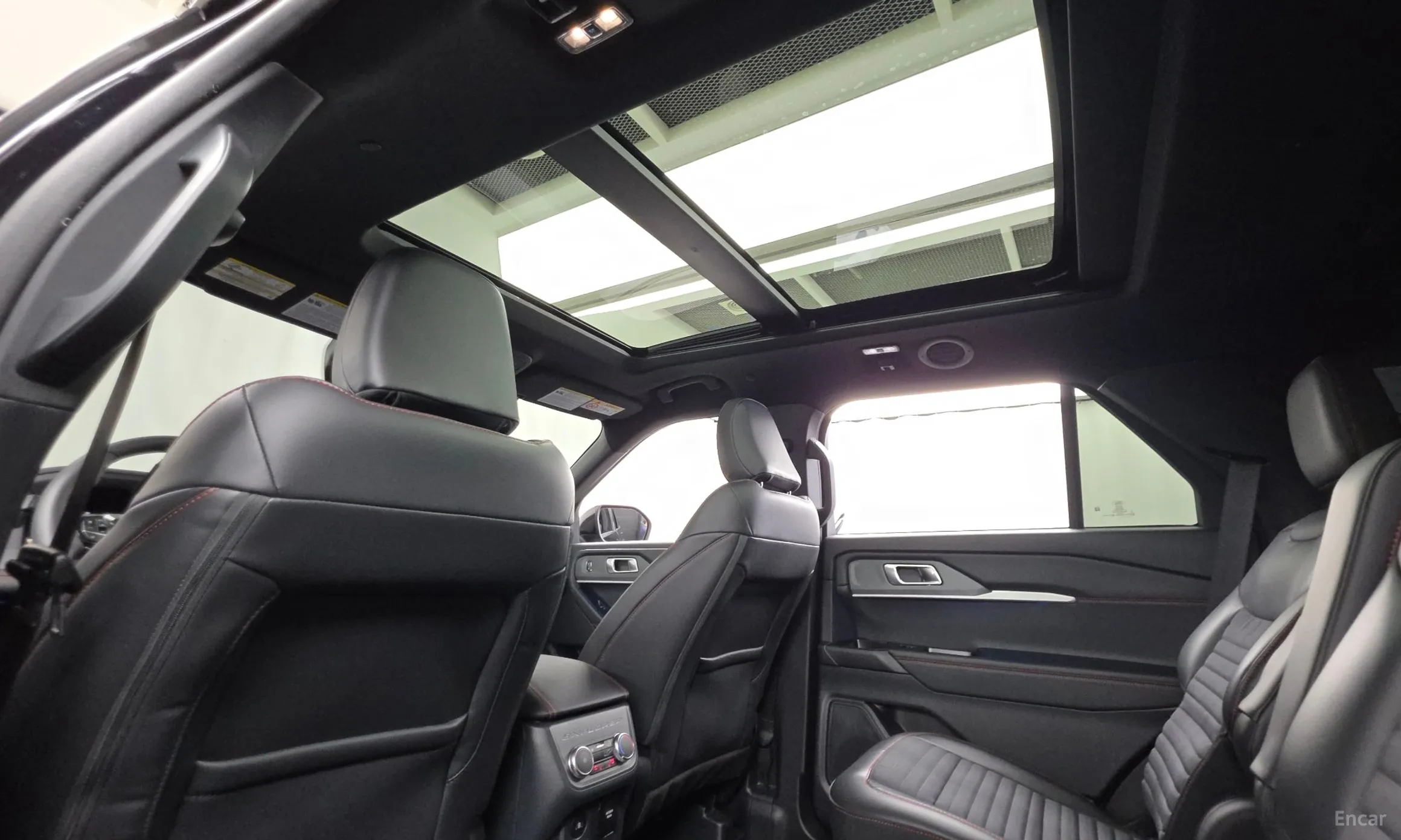 Ford Explorer 6th Generation превью 18