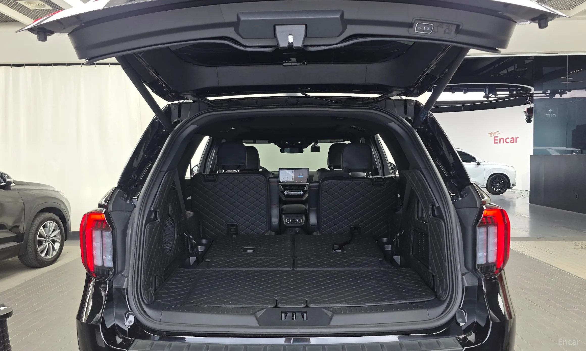 Ford Explorer 6th Generation превью 20