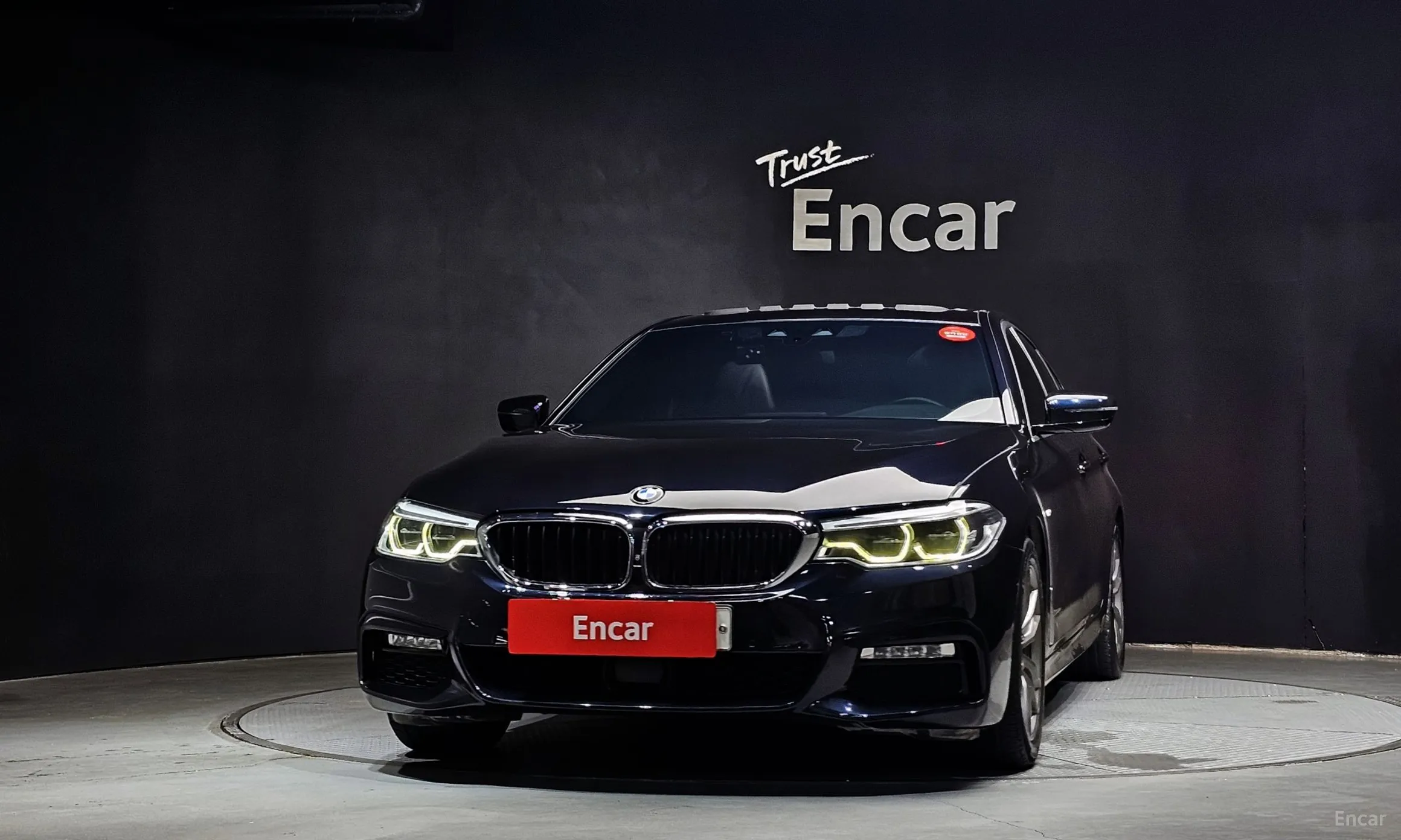 BMW 5 Series (G30) превью 3