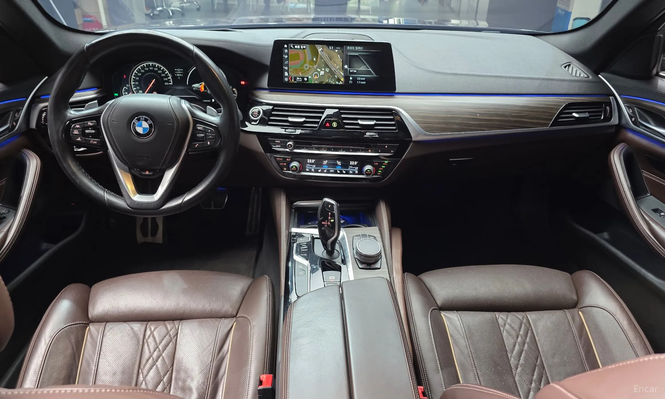 BMW 5 Series (G30) превью 7