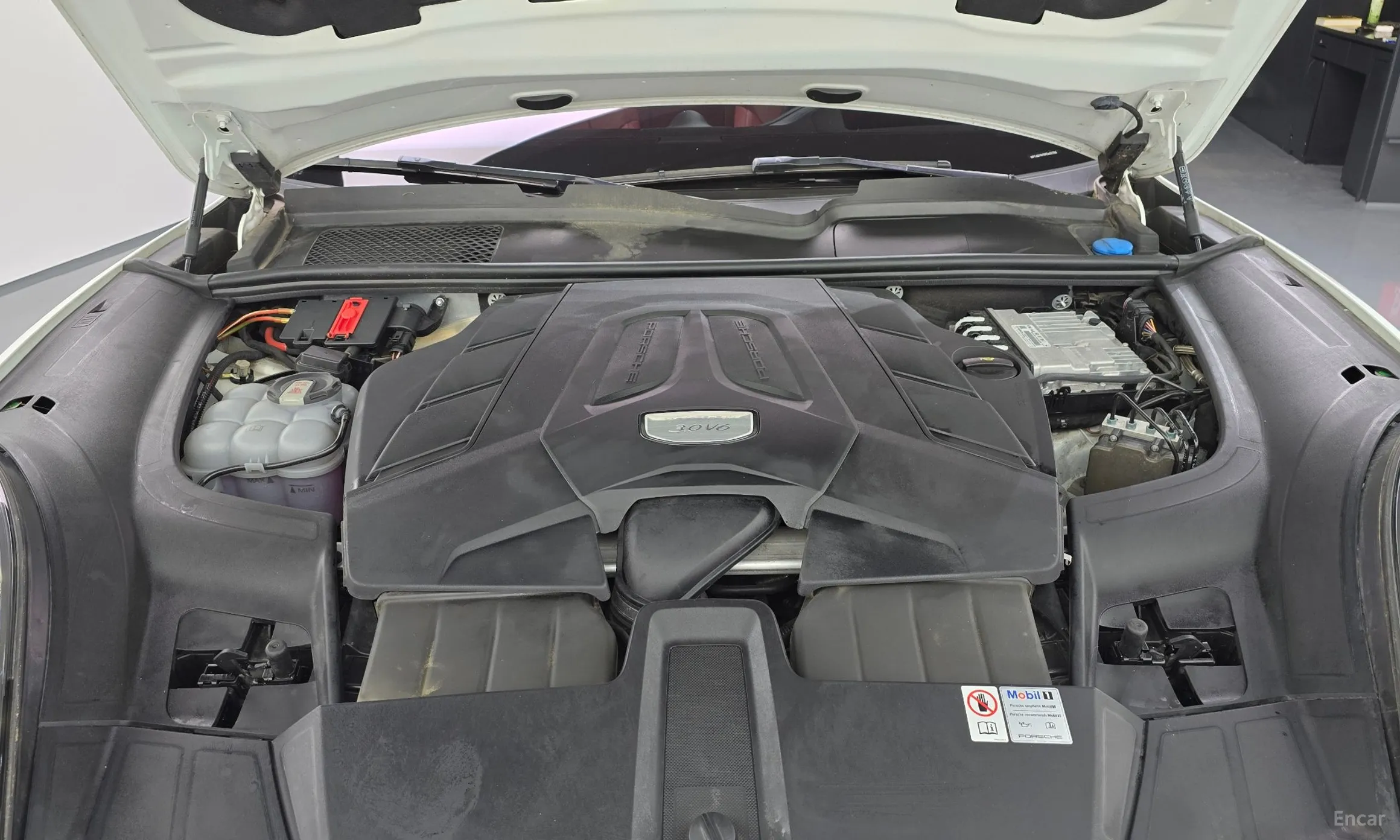 Porsche Cayenne (PO536) превью 6