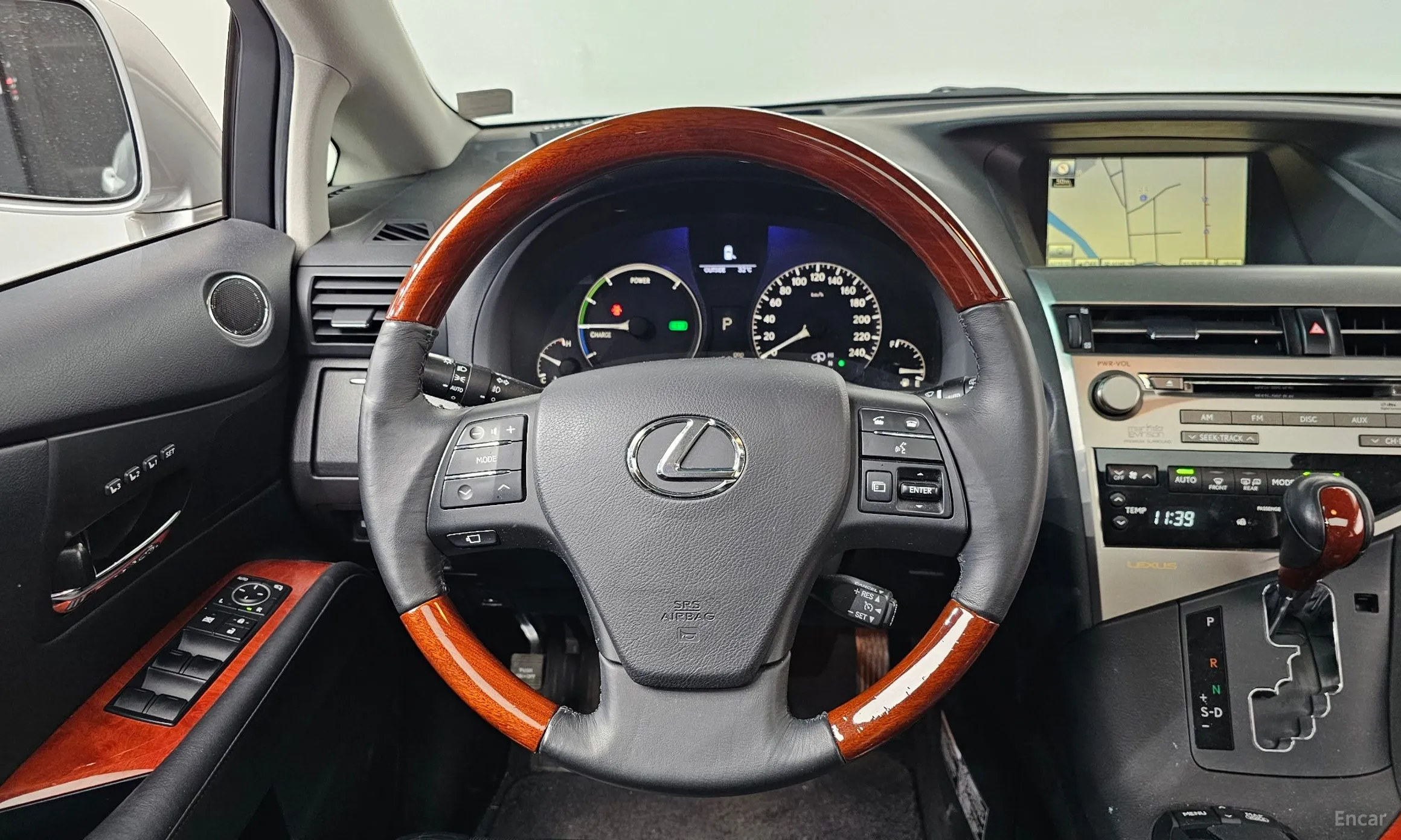 Lexus RX450h превью 12