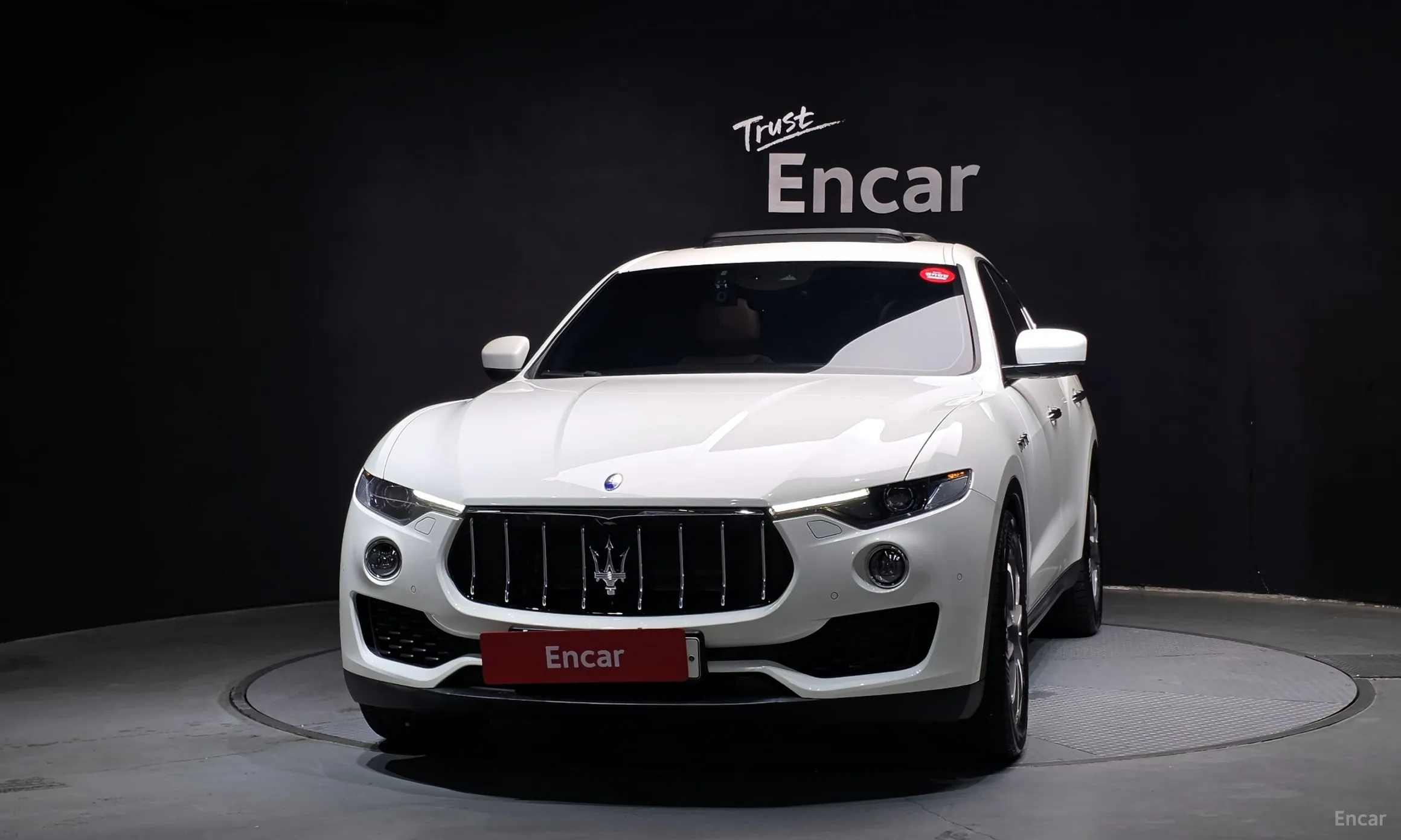 Maserati Levante превью 3