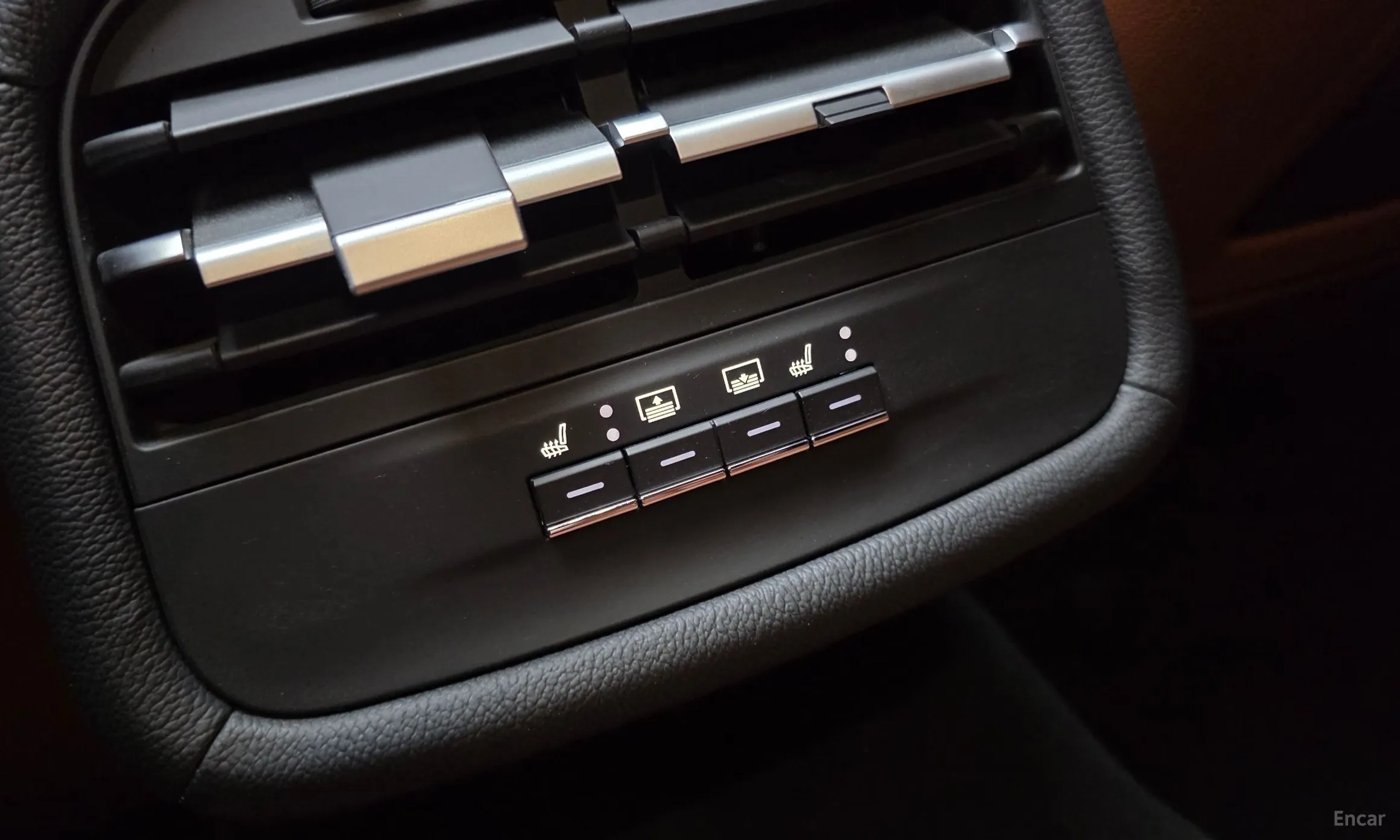 Maserati Ghibli превью 20