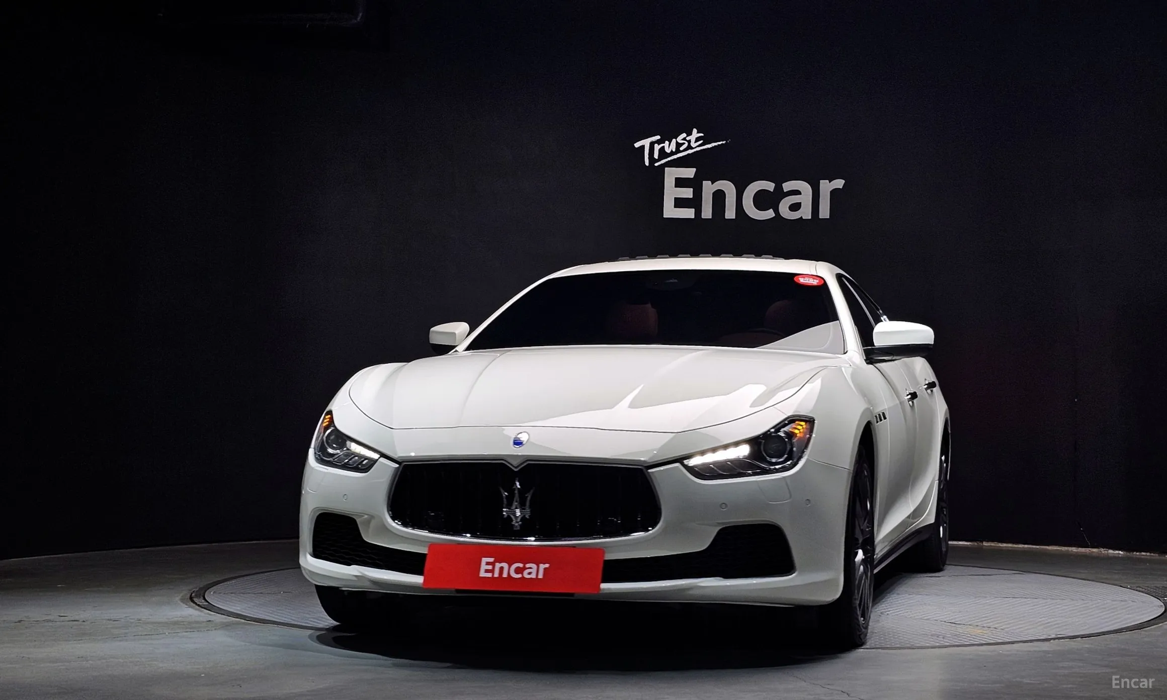 Maserati Ghibli превью 3