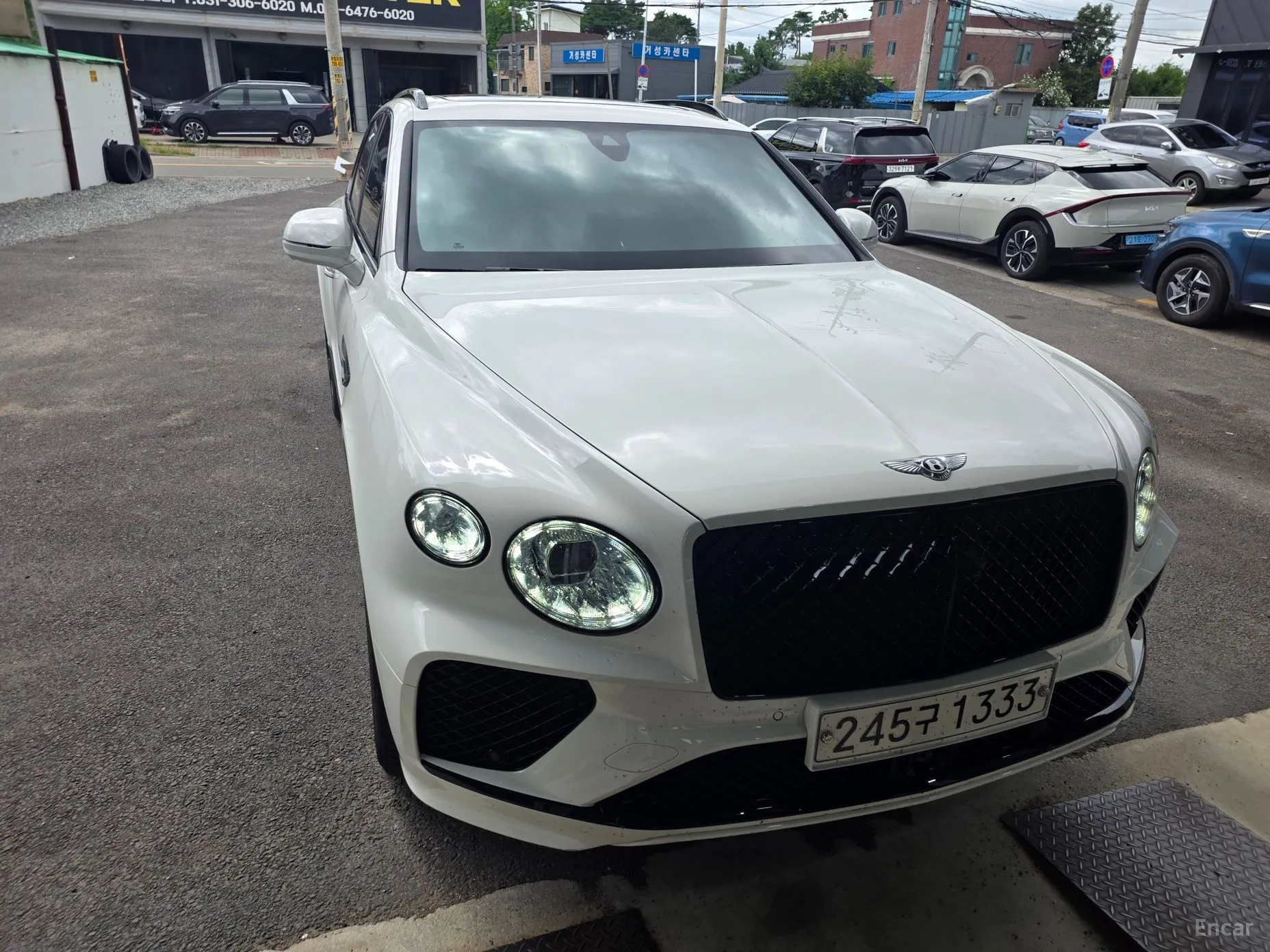 Bentayga