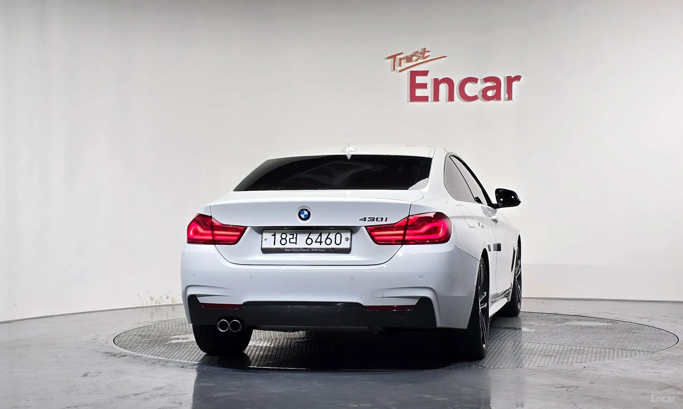BMW Series 4 (F32) превью 4