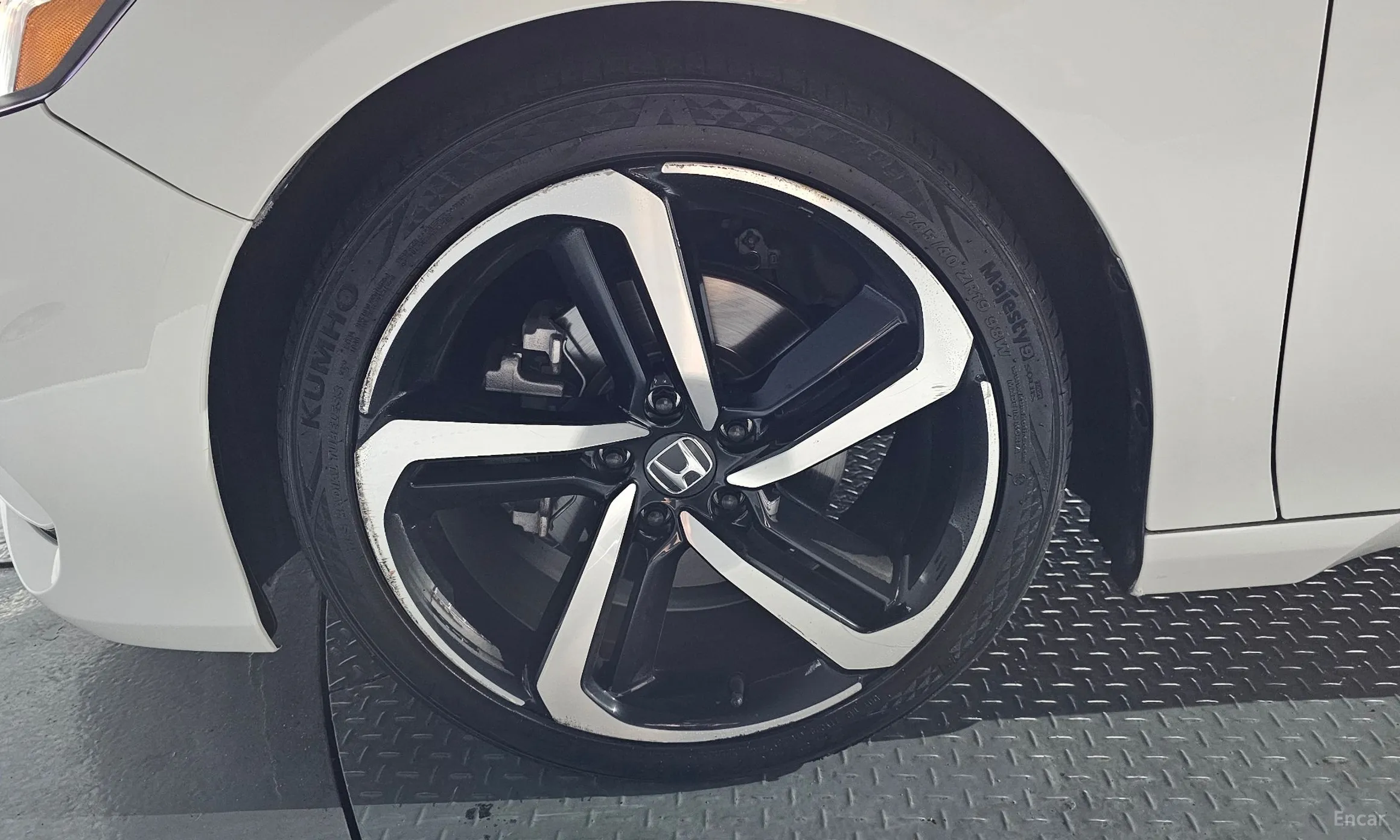 Honda Accord 10th Generation превью 5