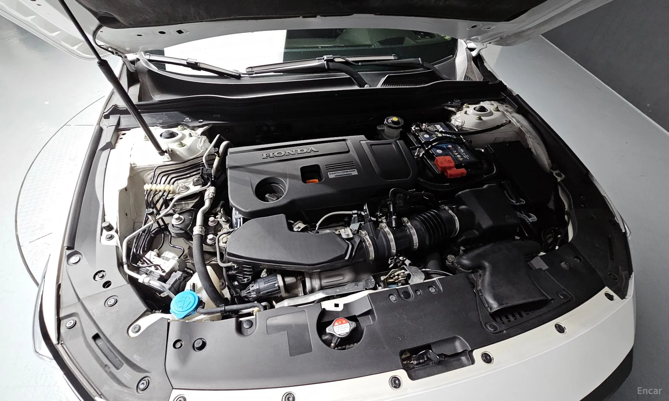Honda Accord 10th Generation превью 6