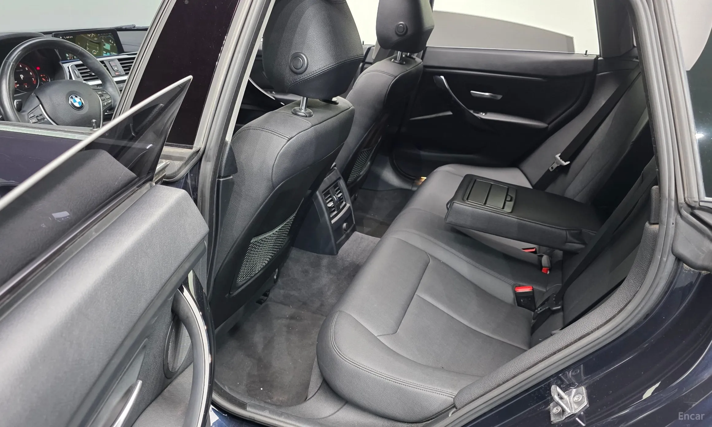 BMW Series 4 (F32) превью 12