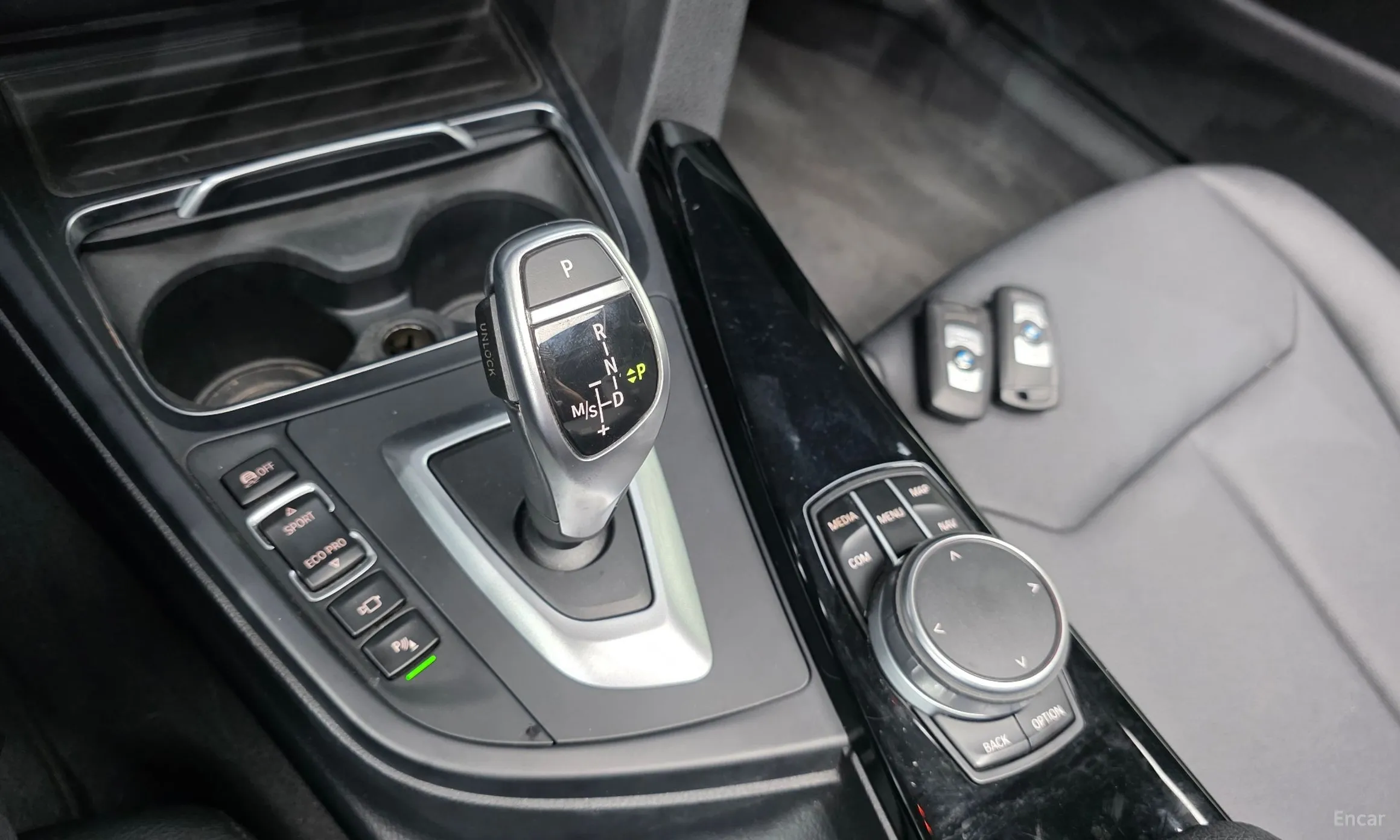 BMW Series 4 (F32) превью 9